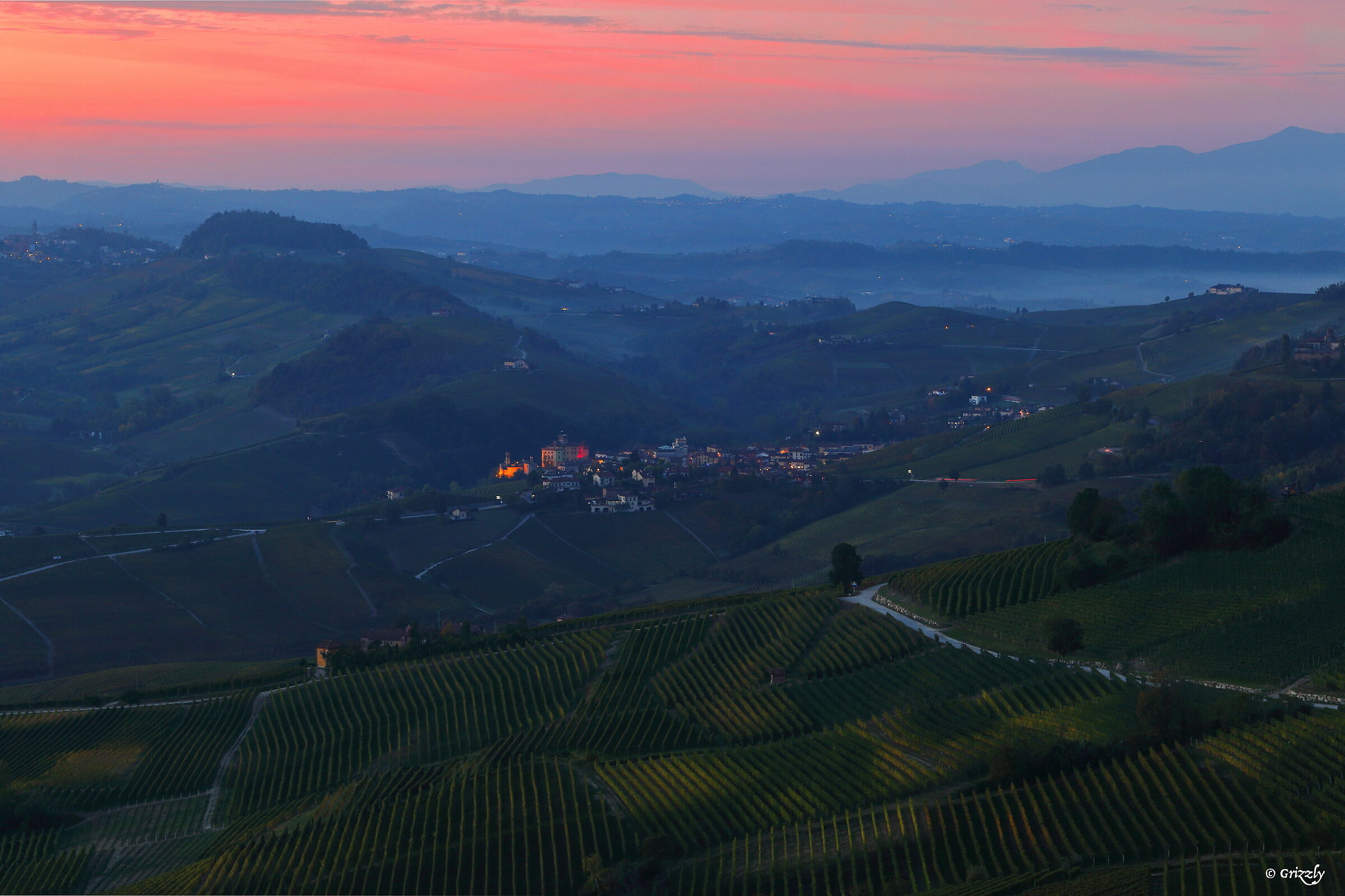 Langhe all'alba