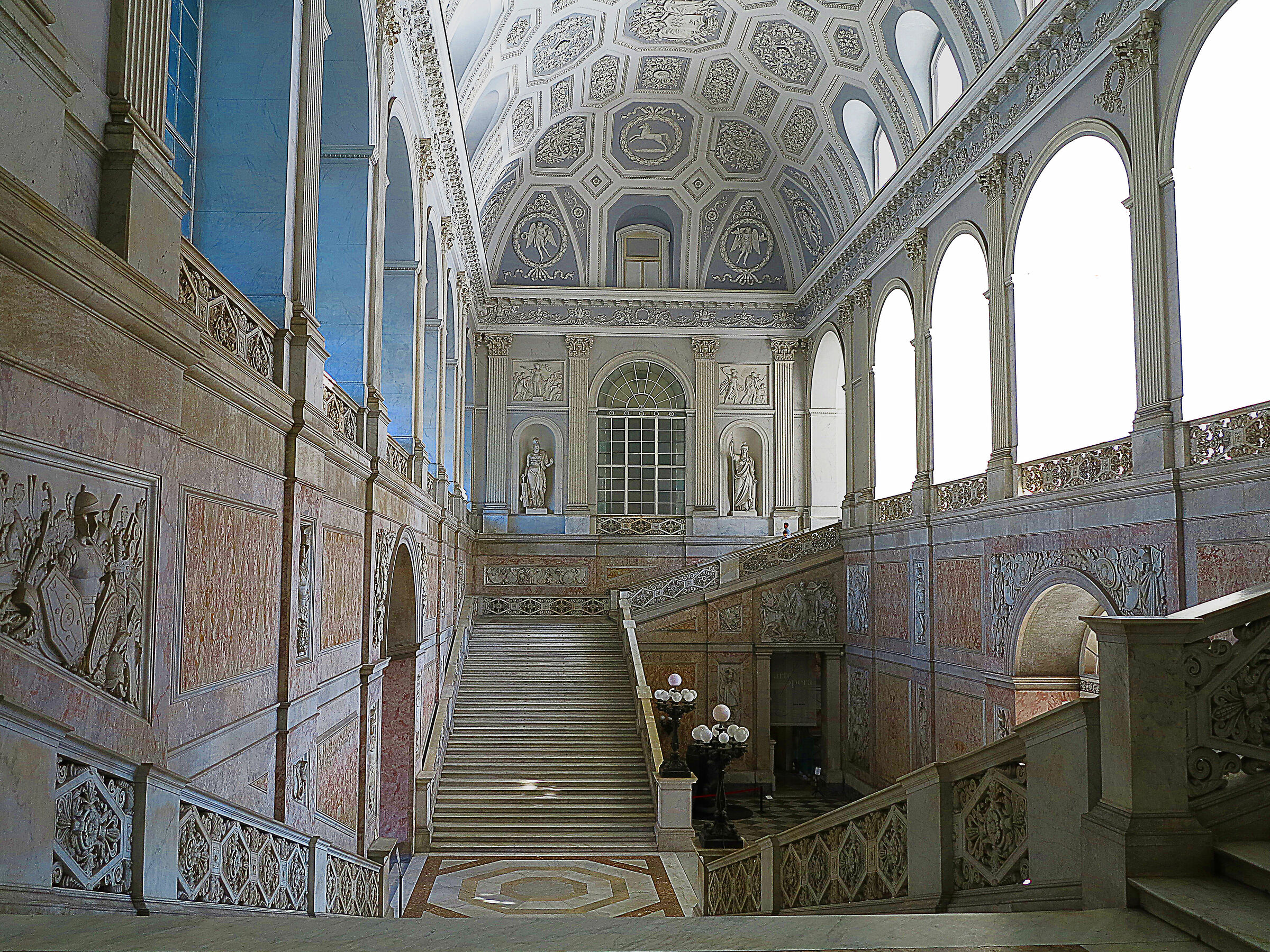 Ingresso Palazzo Reale - Napoli