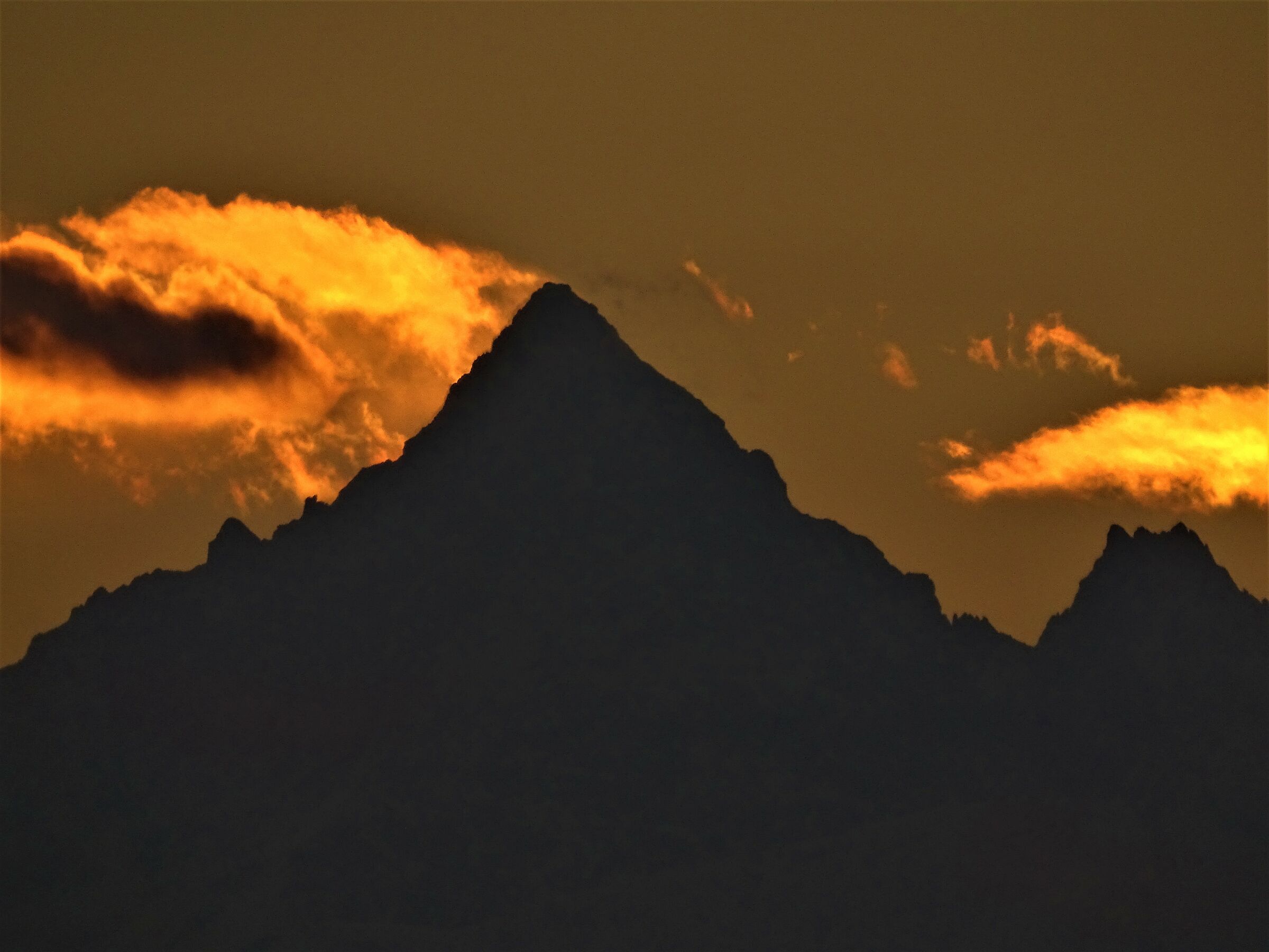 Tramonto sul Monviso