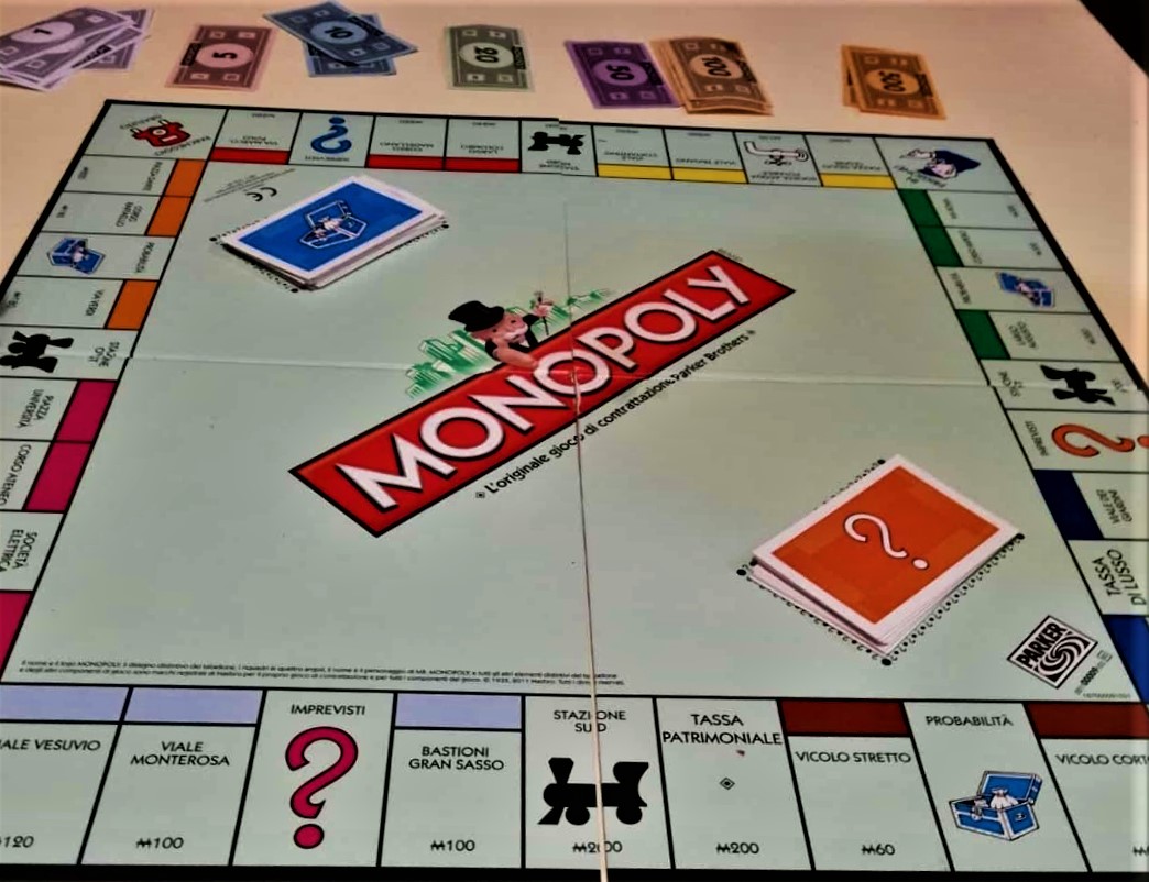 Restiamo a casa...giochiamo...