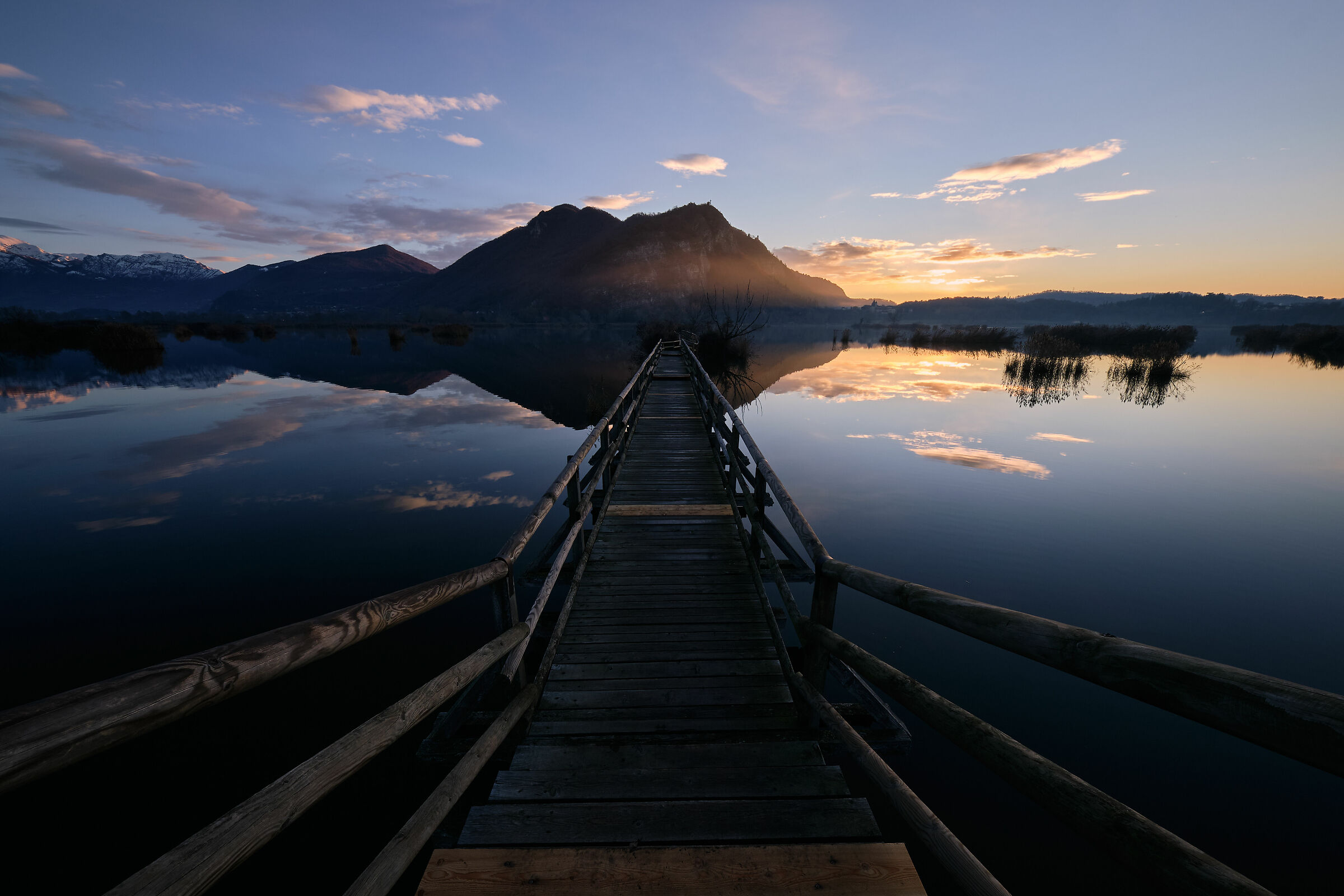 Cronache di un'alba a lungo attesa [2/4]
