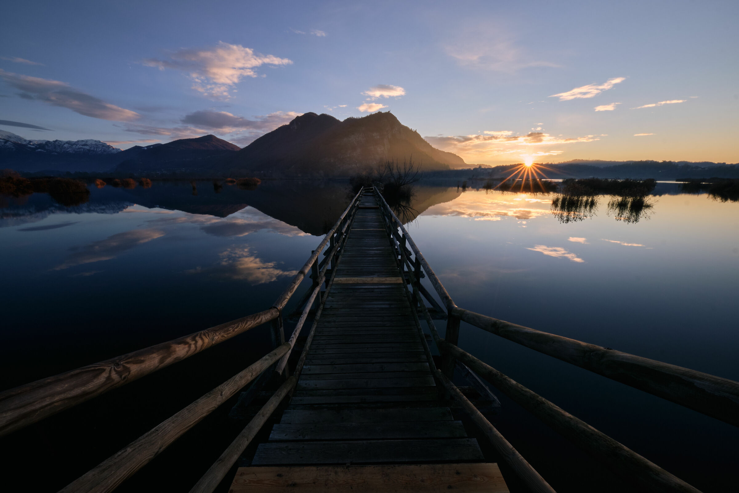 Cronache di un'alba a lungo attesa [3/4]