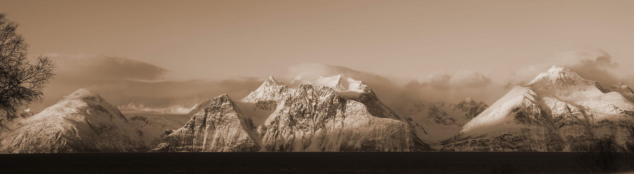 Lyngen Fjord Norvegia