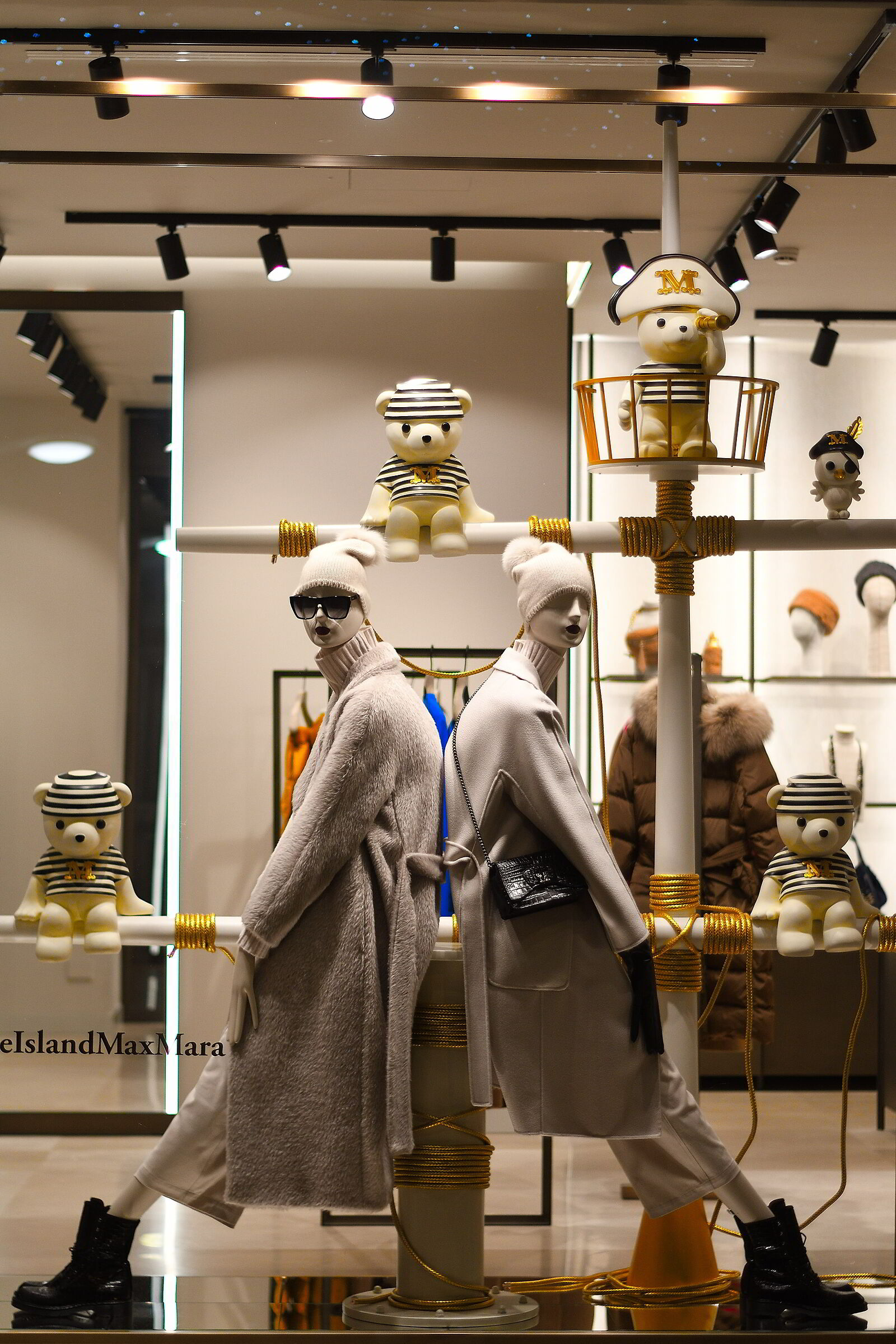 Manichini, ritratto 3.0 ?