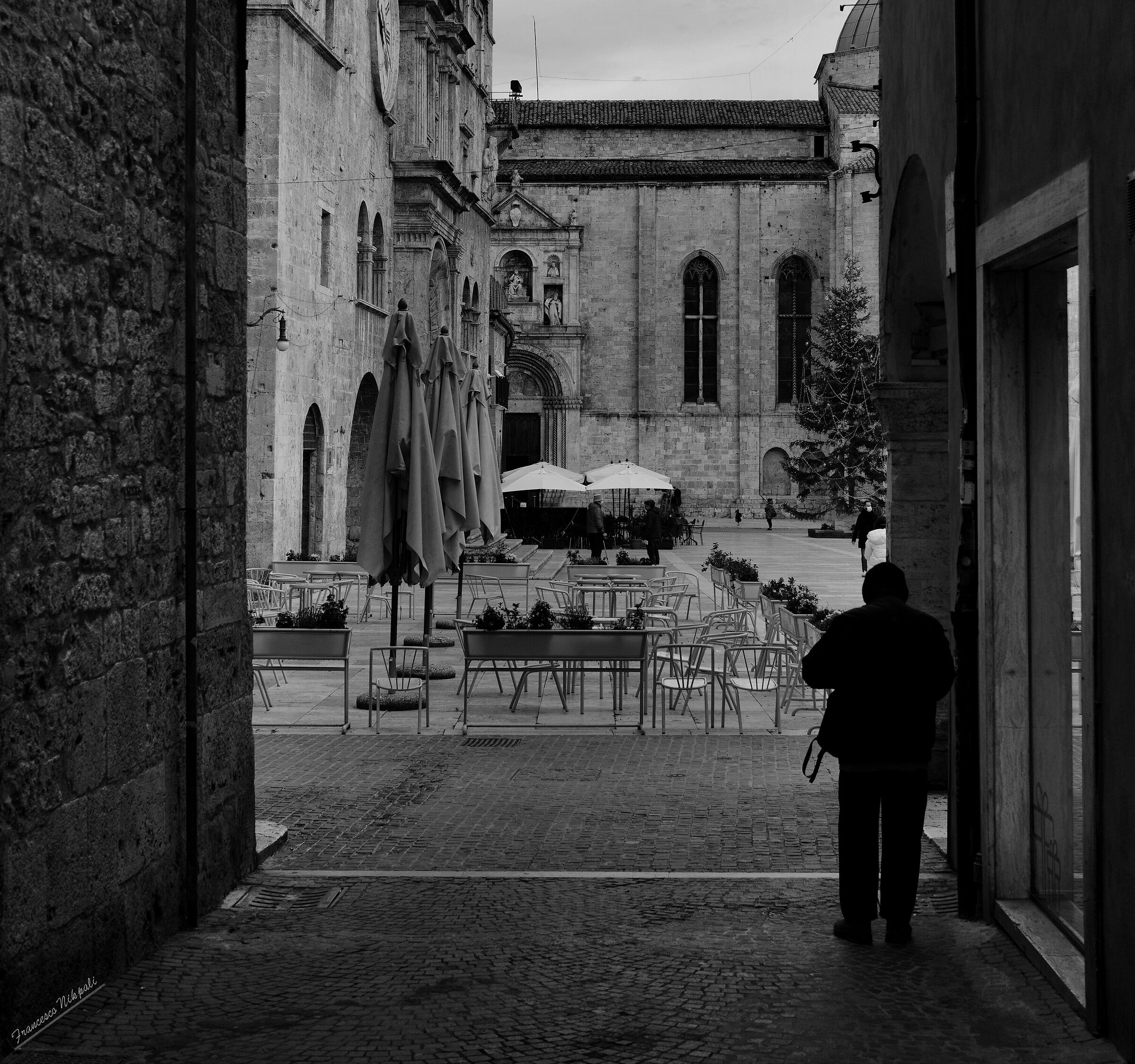 Meetings in the Square