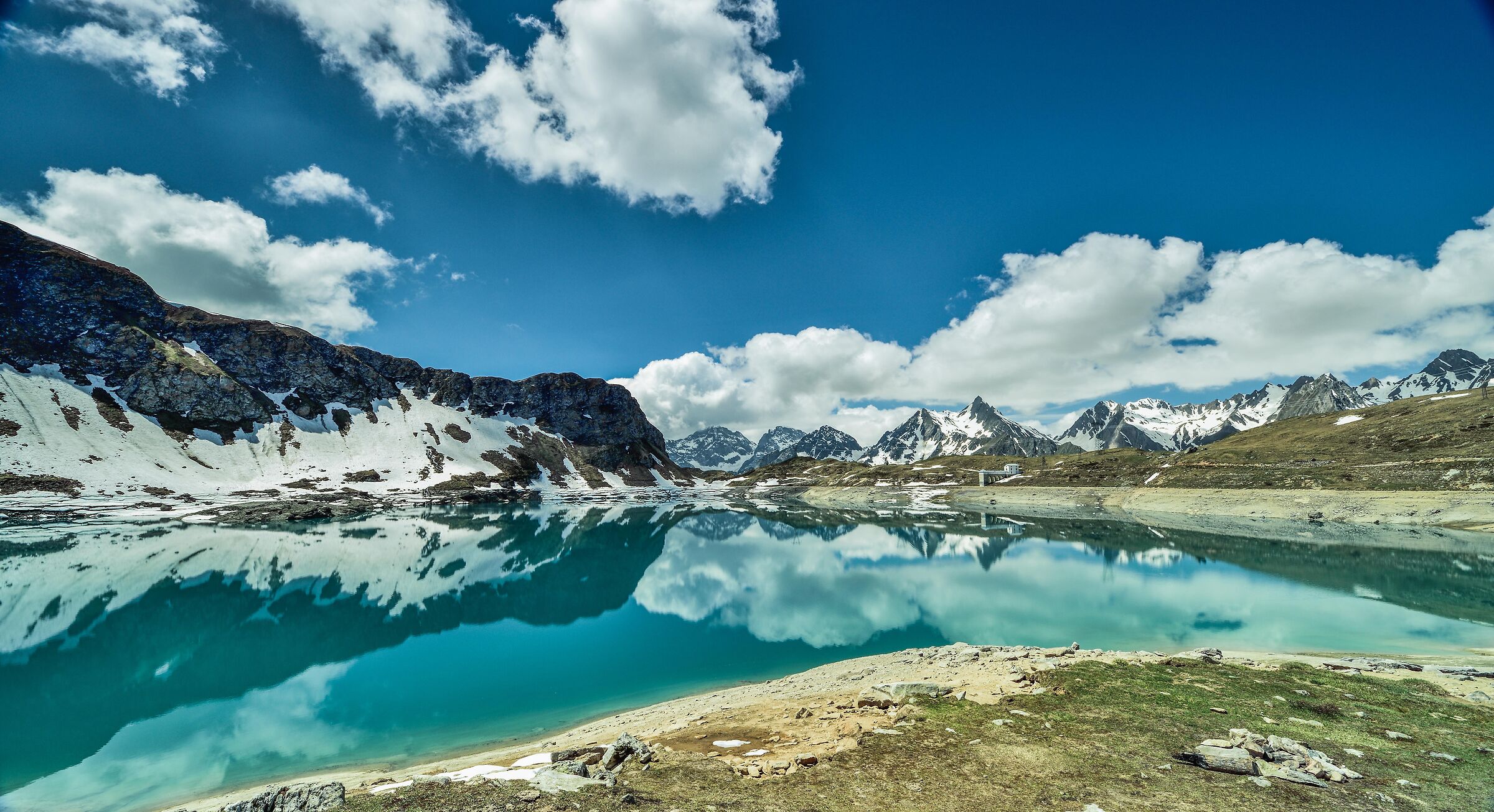 Lago Kastel Alta val Formazza 2200m