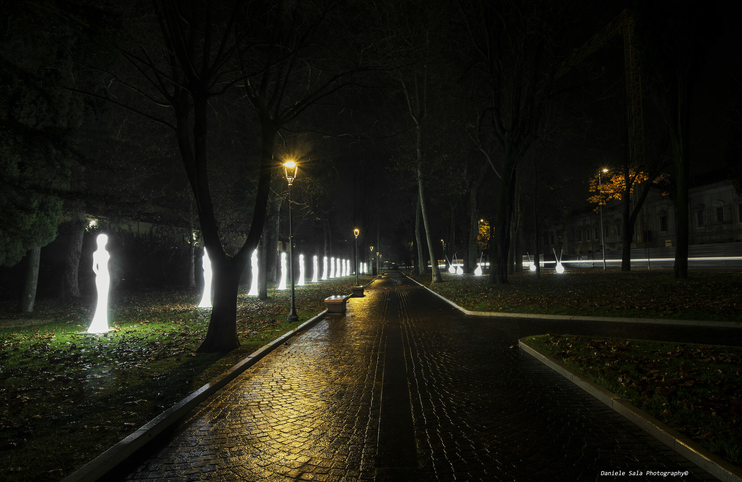 Catullo Park - Ladies in the evening.