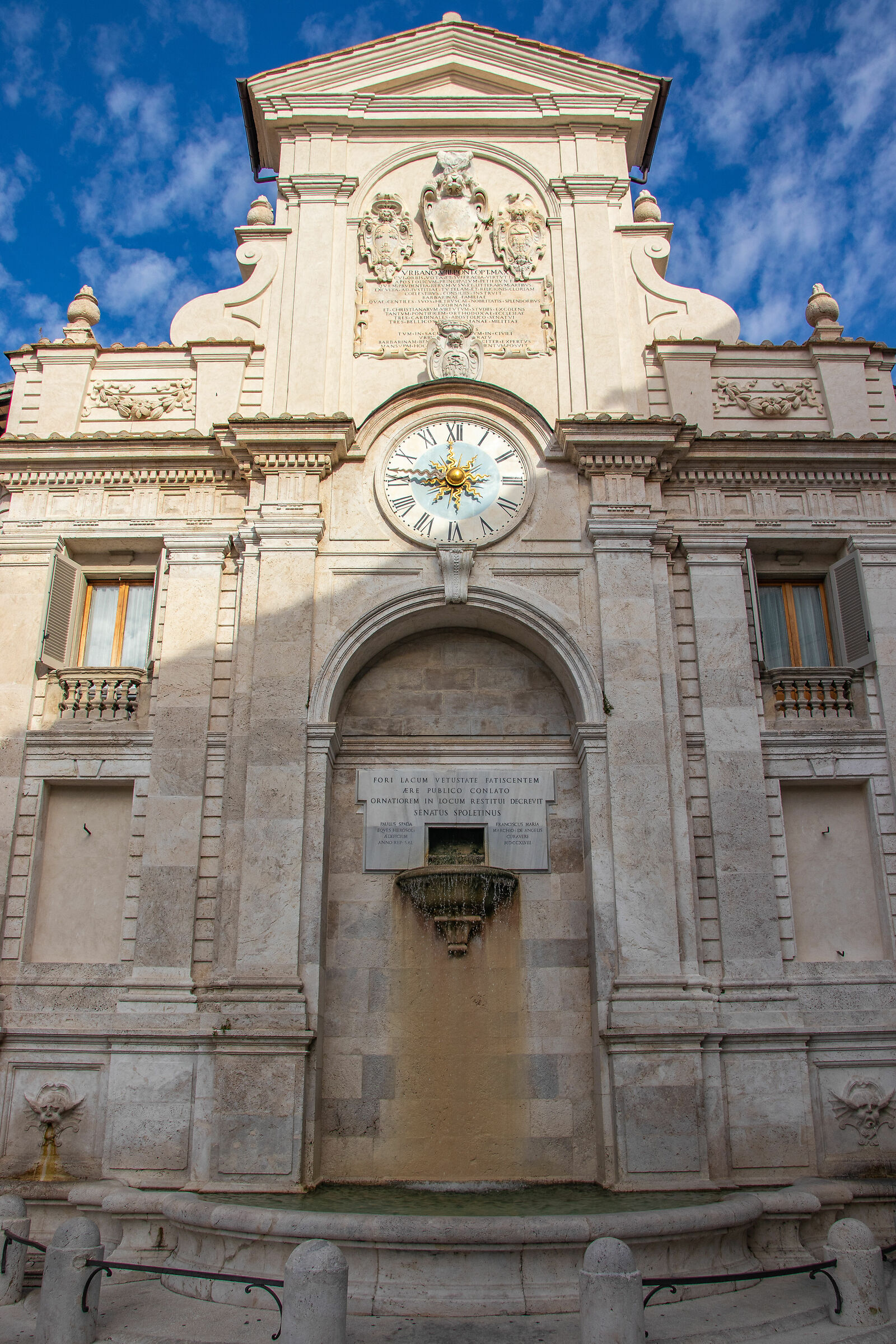 Spoleto, Fountain of Piazza del Mercato