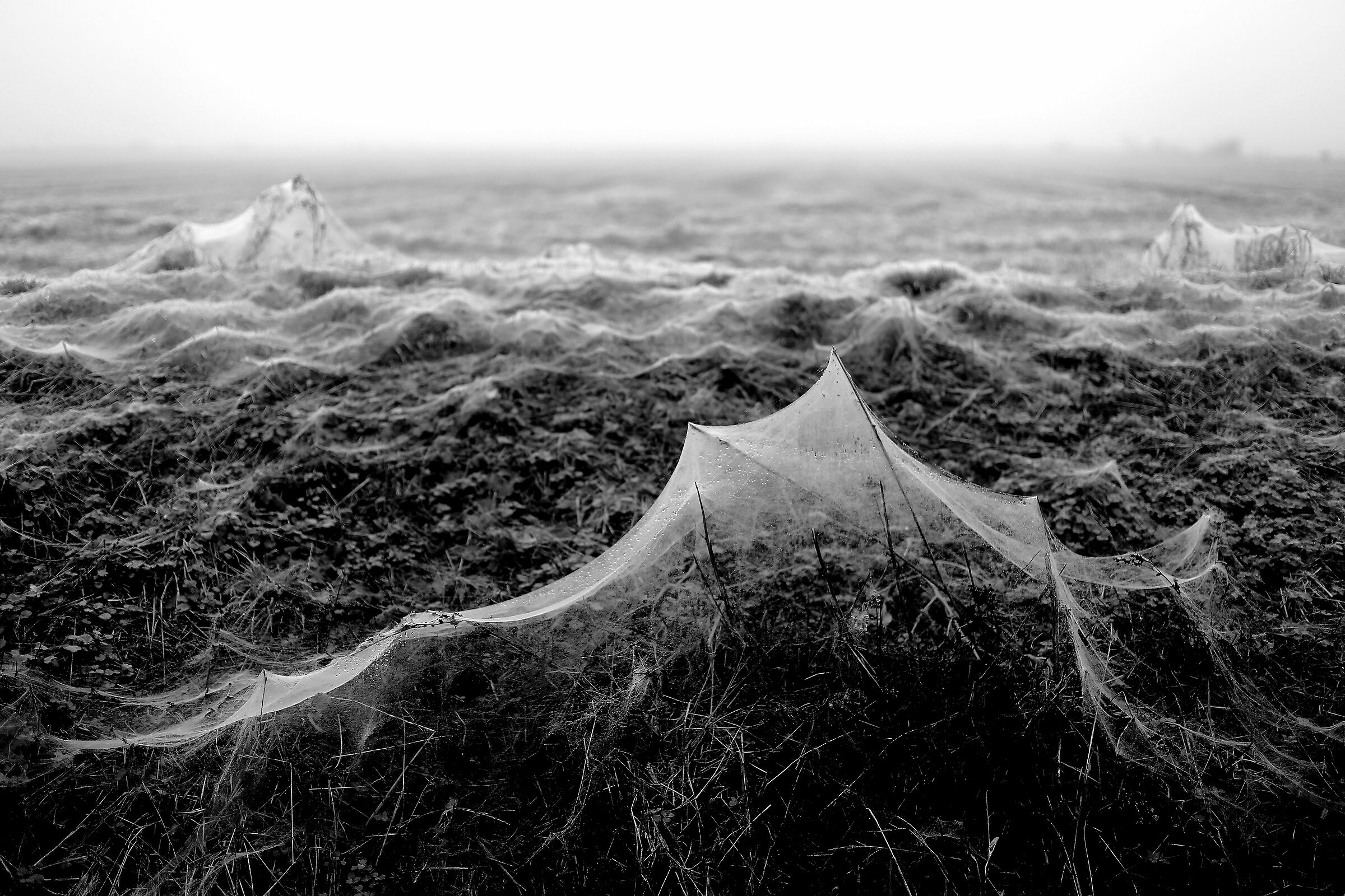 Evanescent mountain ranges