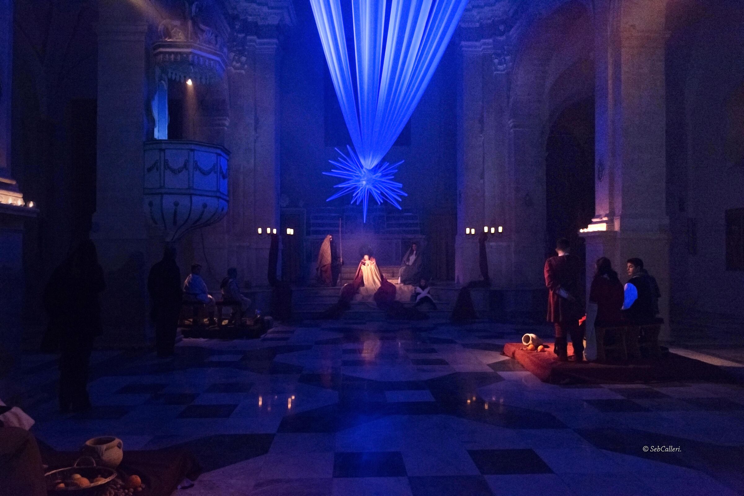 Un sereno e felice Natale a tutti voi e ai vostri cari.