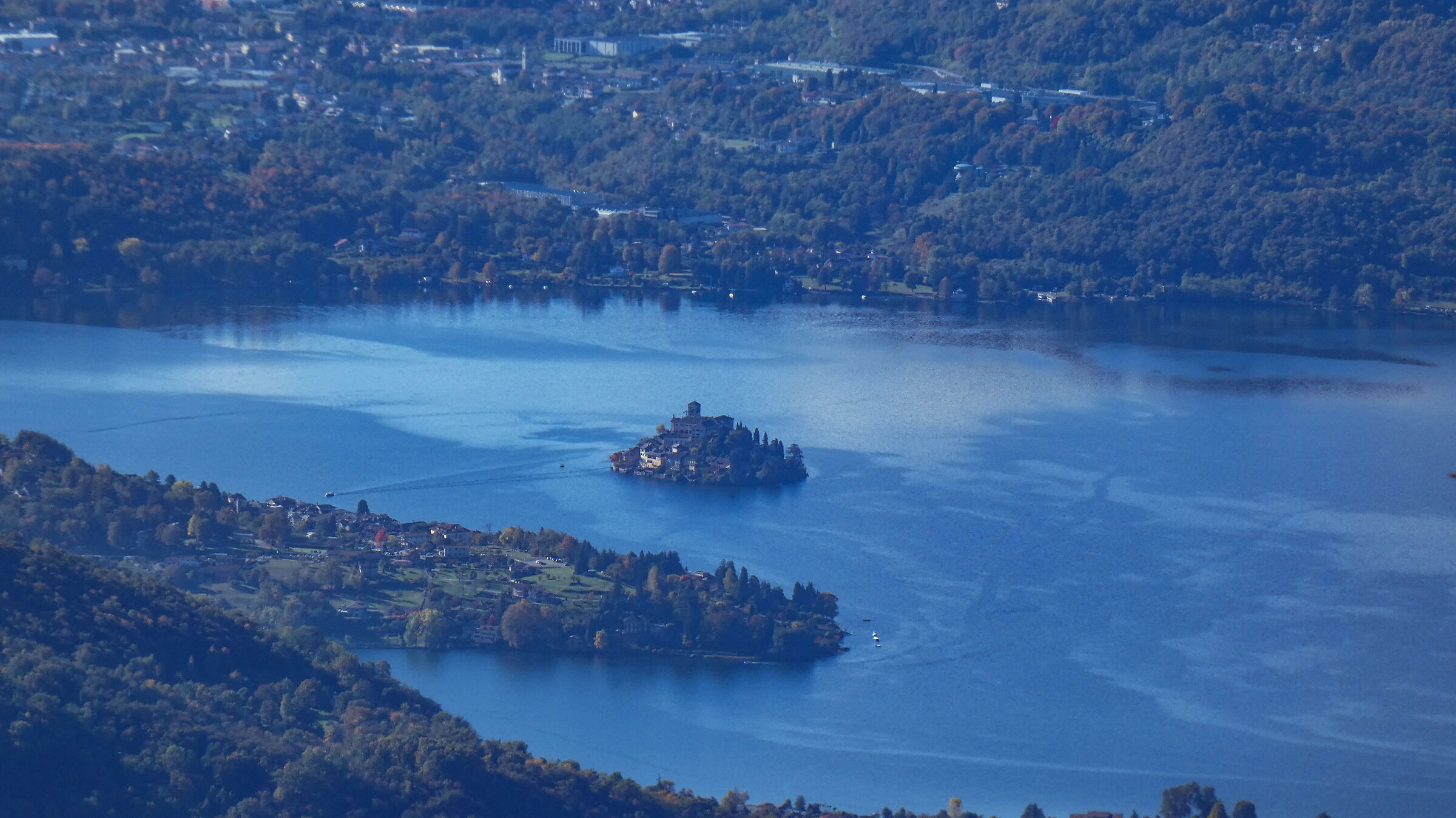 Il lago dal Mottarone
