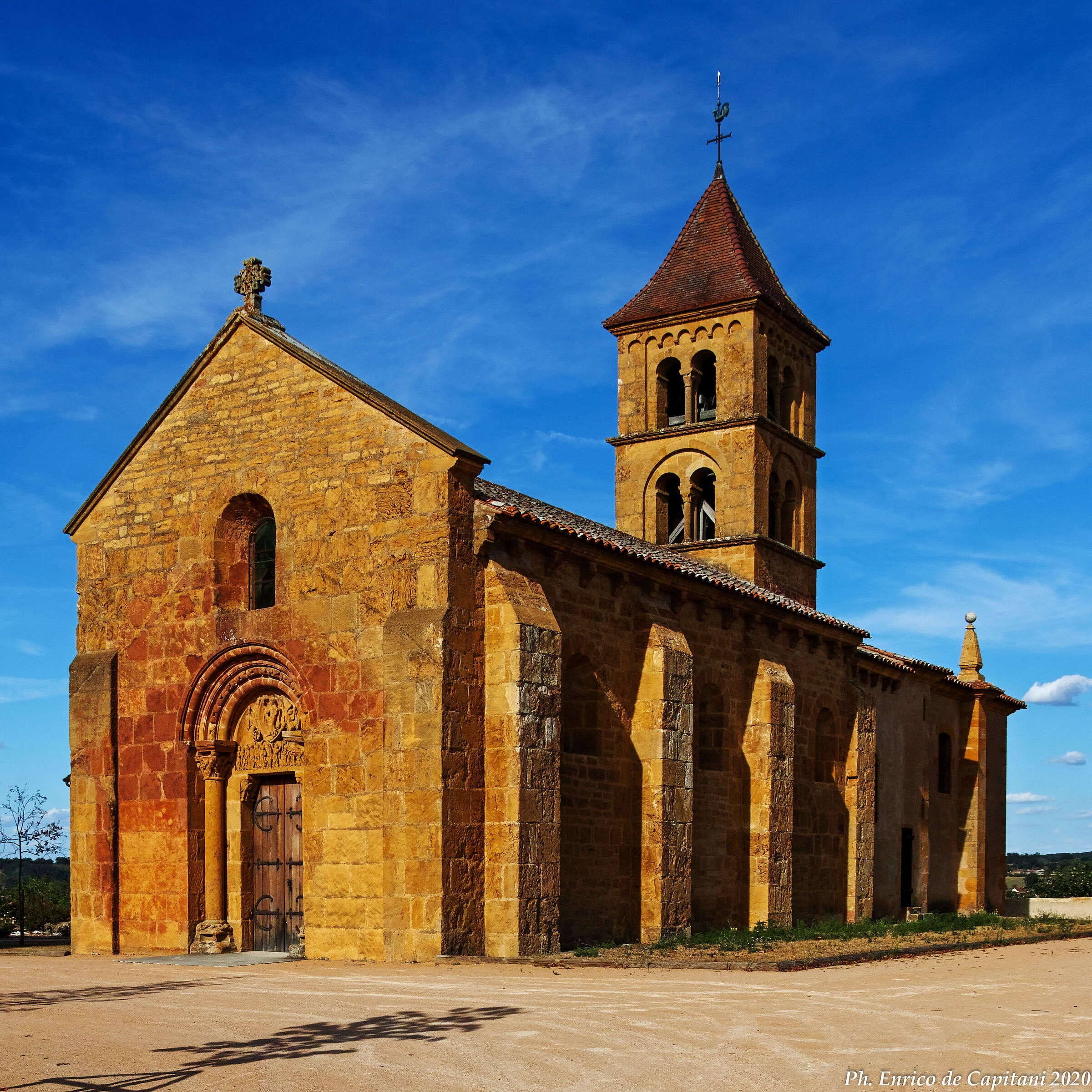 The Romanesque church of Montceaux-l'Etoile