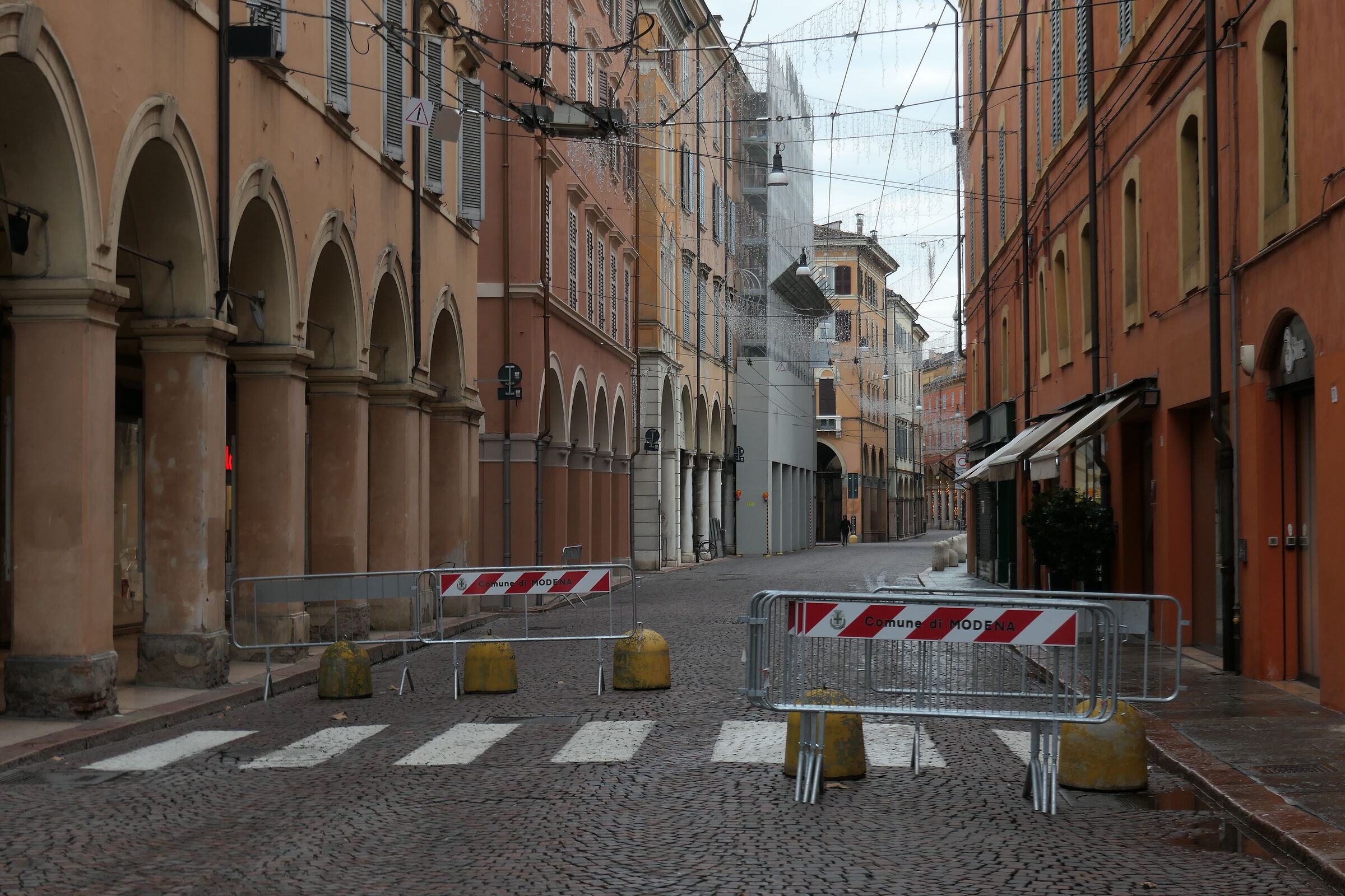 Via Emilia in red zone