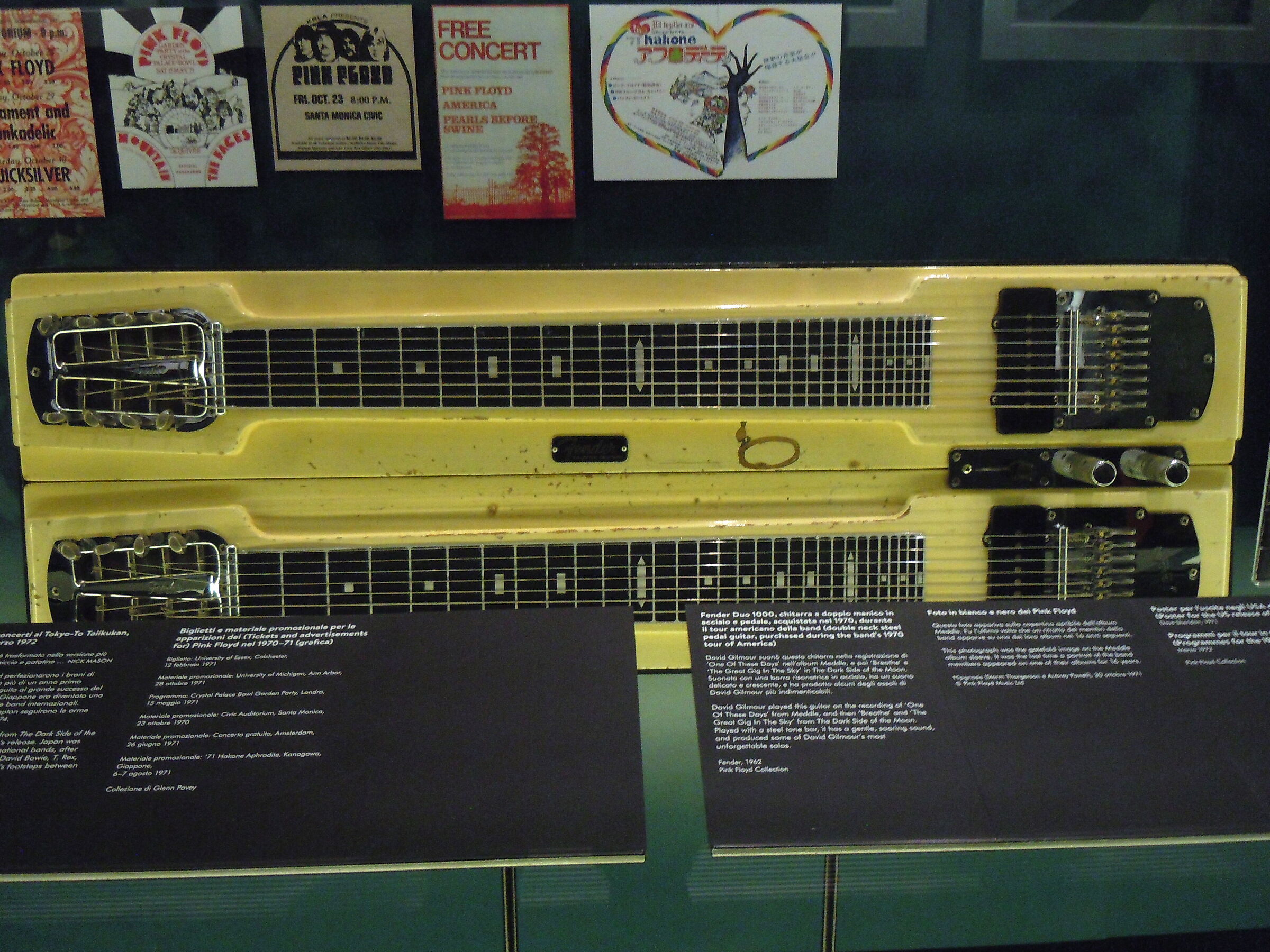 Pink guitar slide