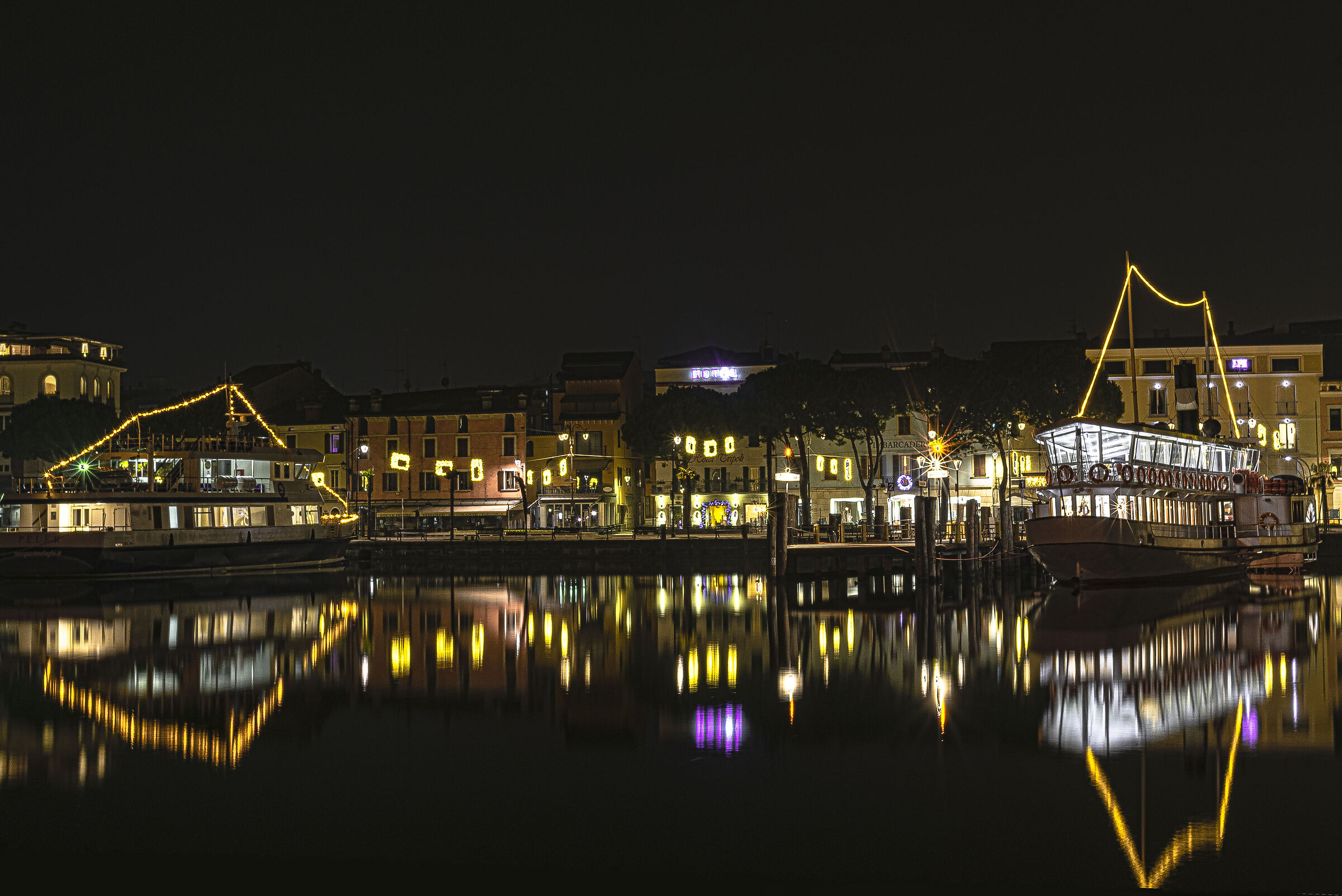 Lungolago di Desenzano a Natale