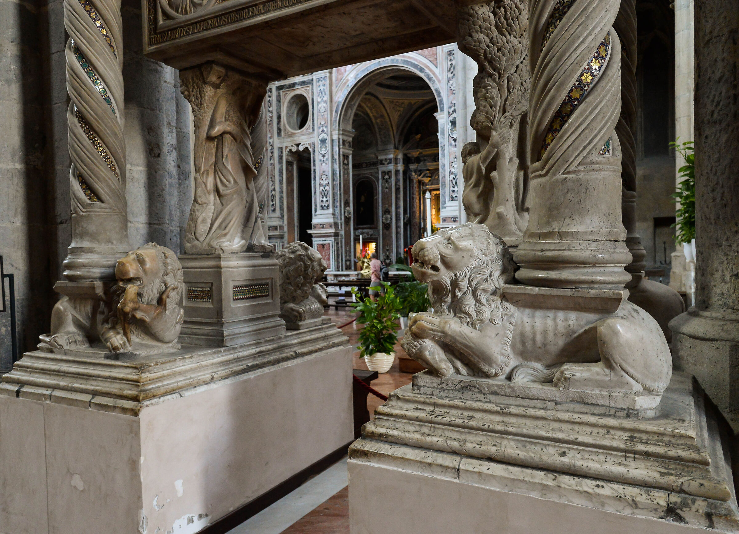 Il Napoli. Basilica San Lorenzo Maggiore.