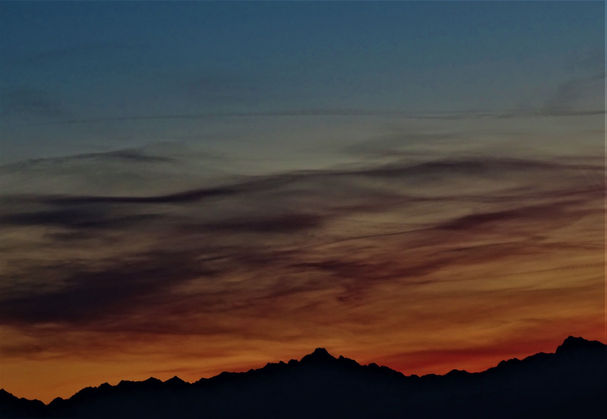 tramonto sulle Alpi da Torino 26.12.2020