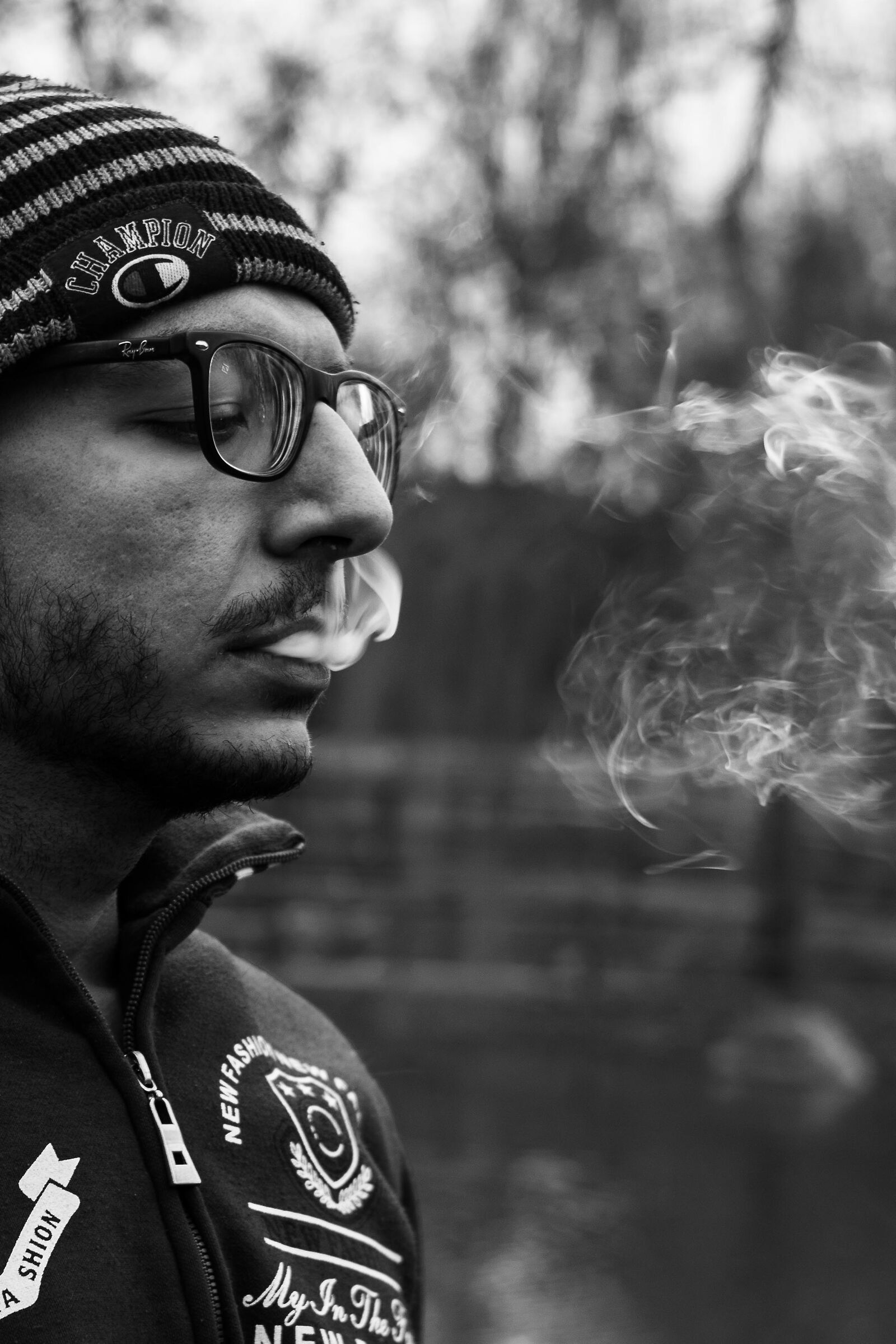 Moments of ordinary friendship2