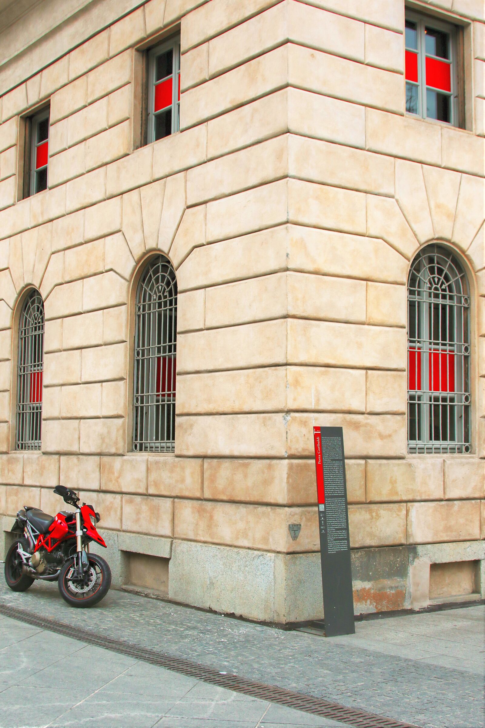 red corner