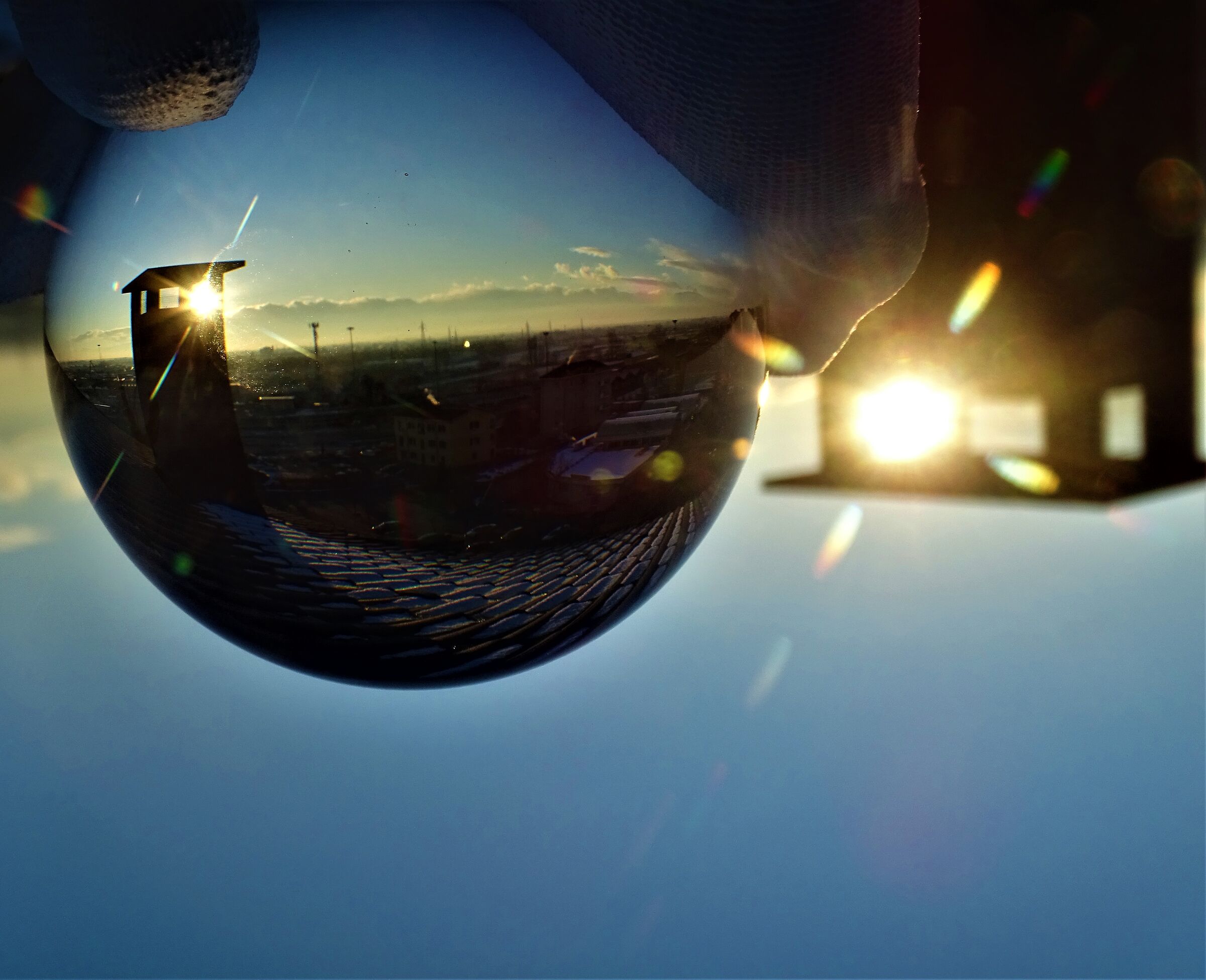 la citta' dentro una sfera di cristallo...