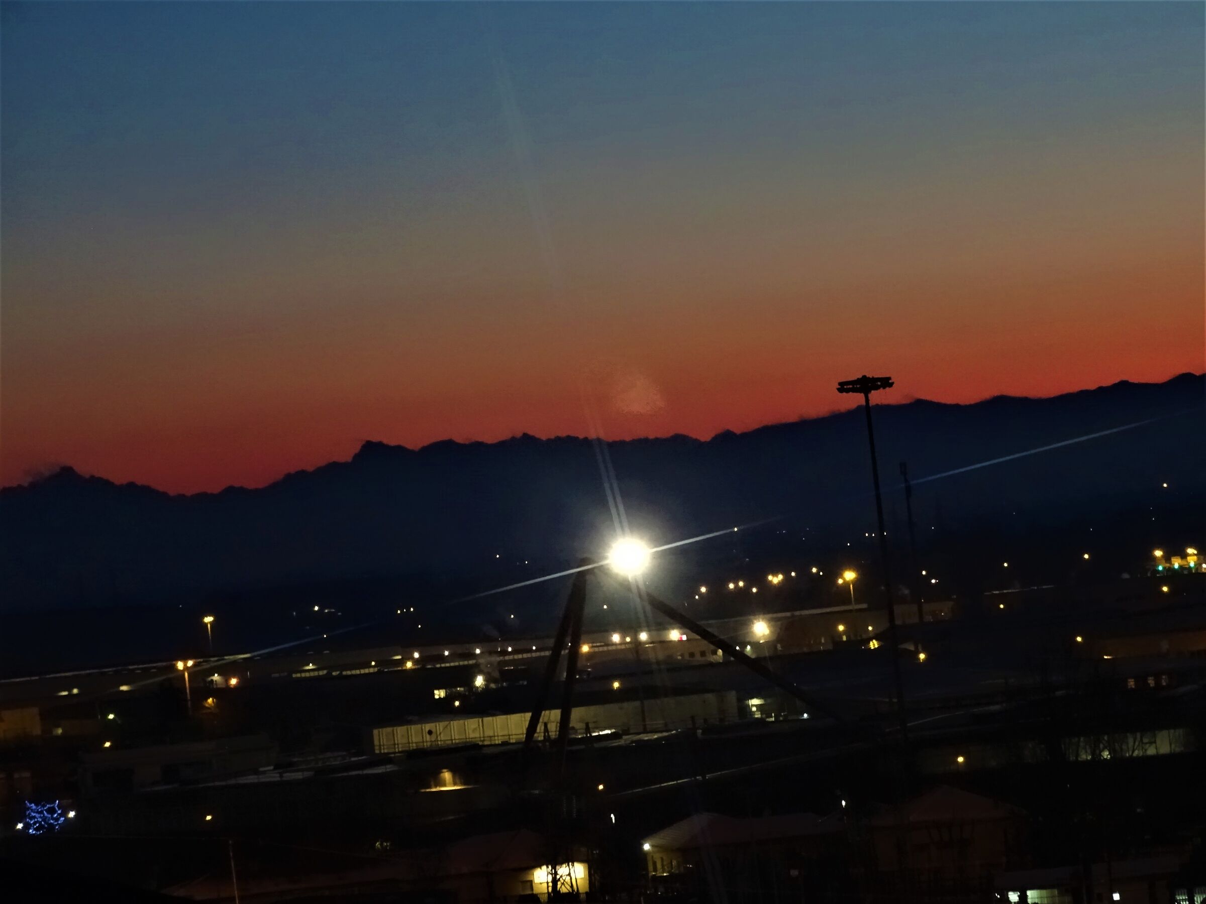 tramonto sulla citta'...28.12.2020