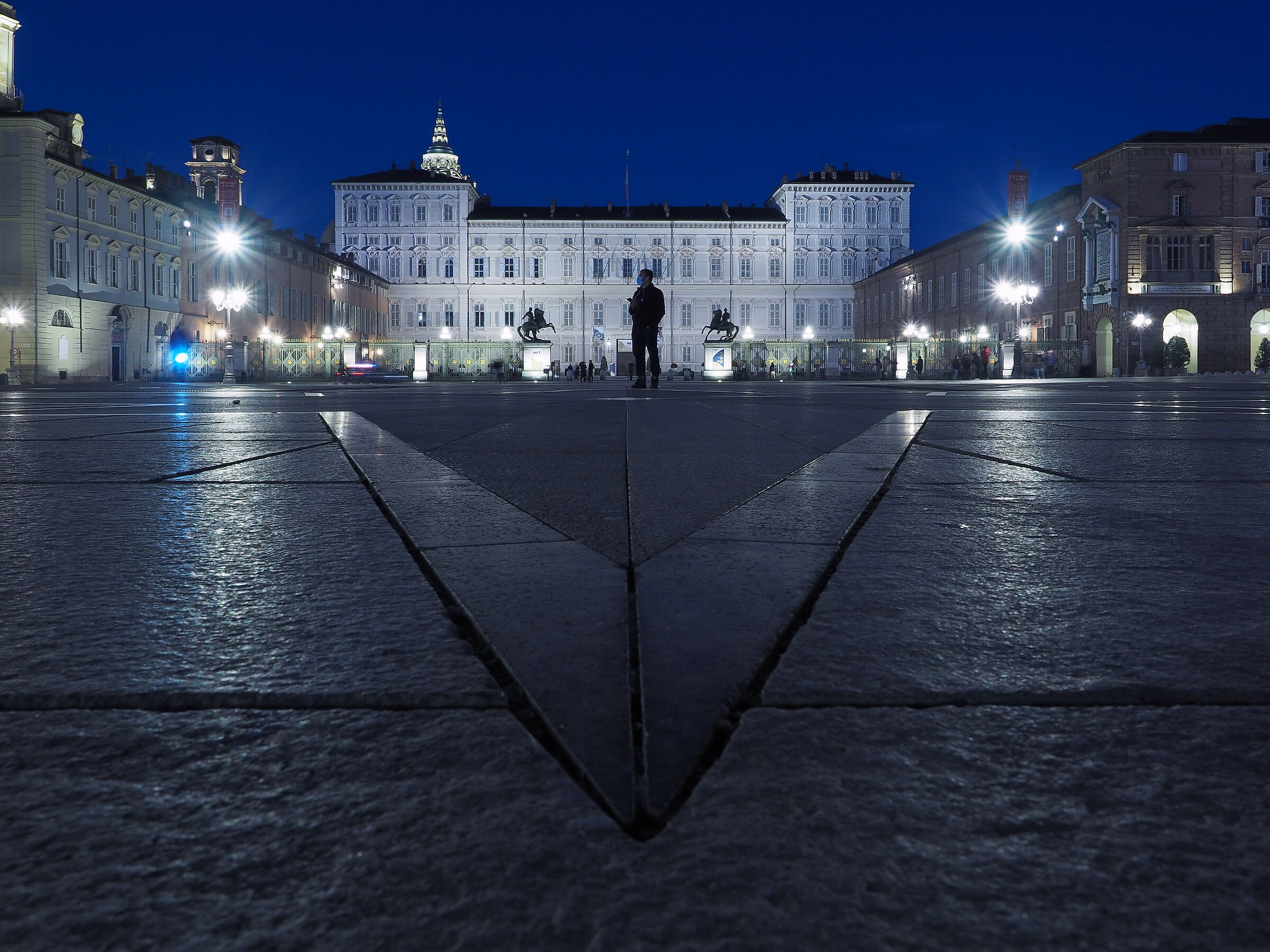 Piazza Castello "si apre"