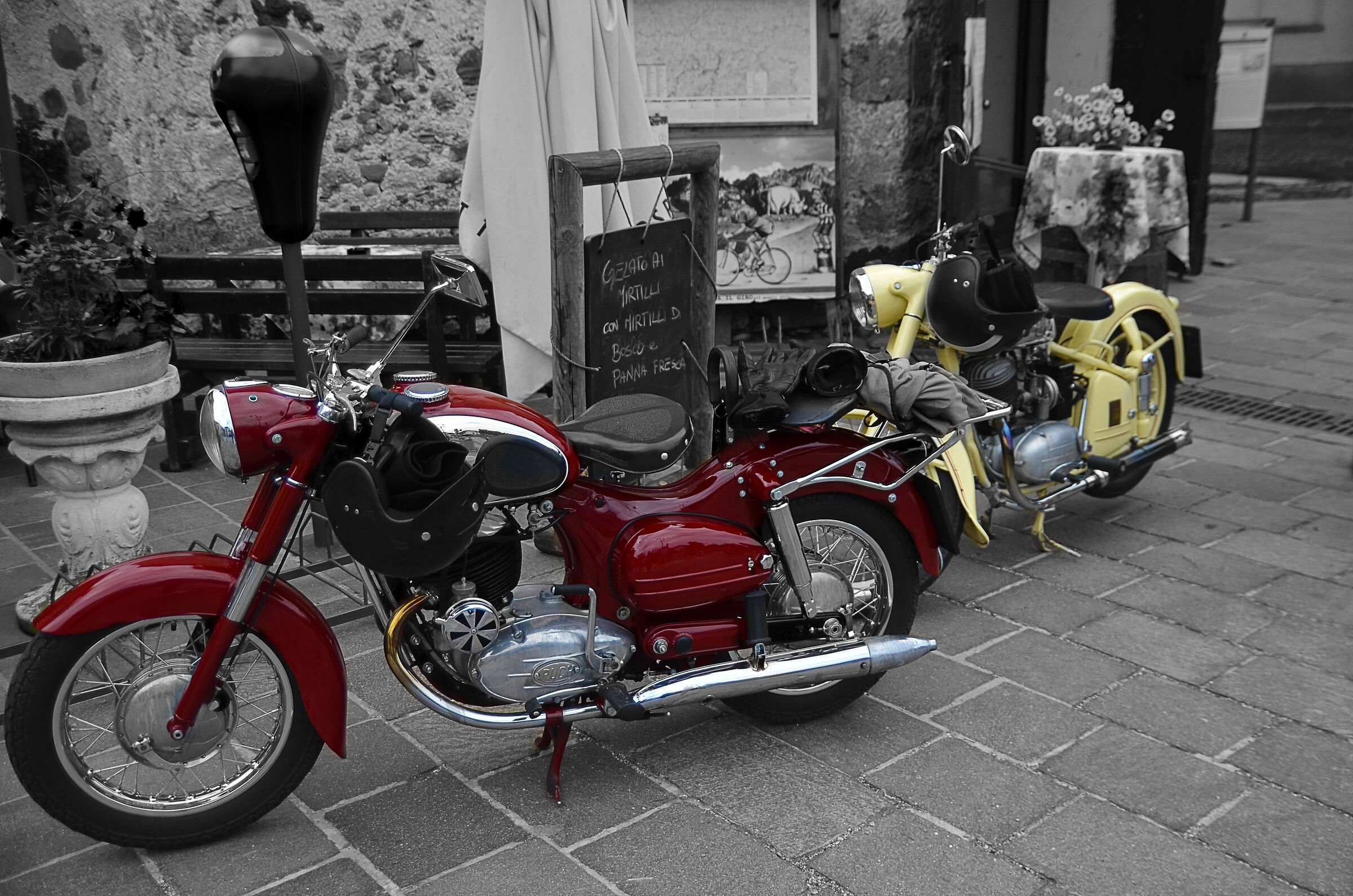 sorelle d'altri tempi