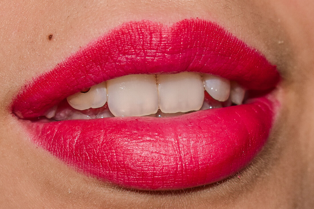 PASSION RED