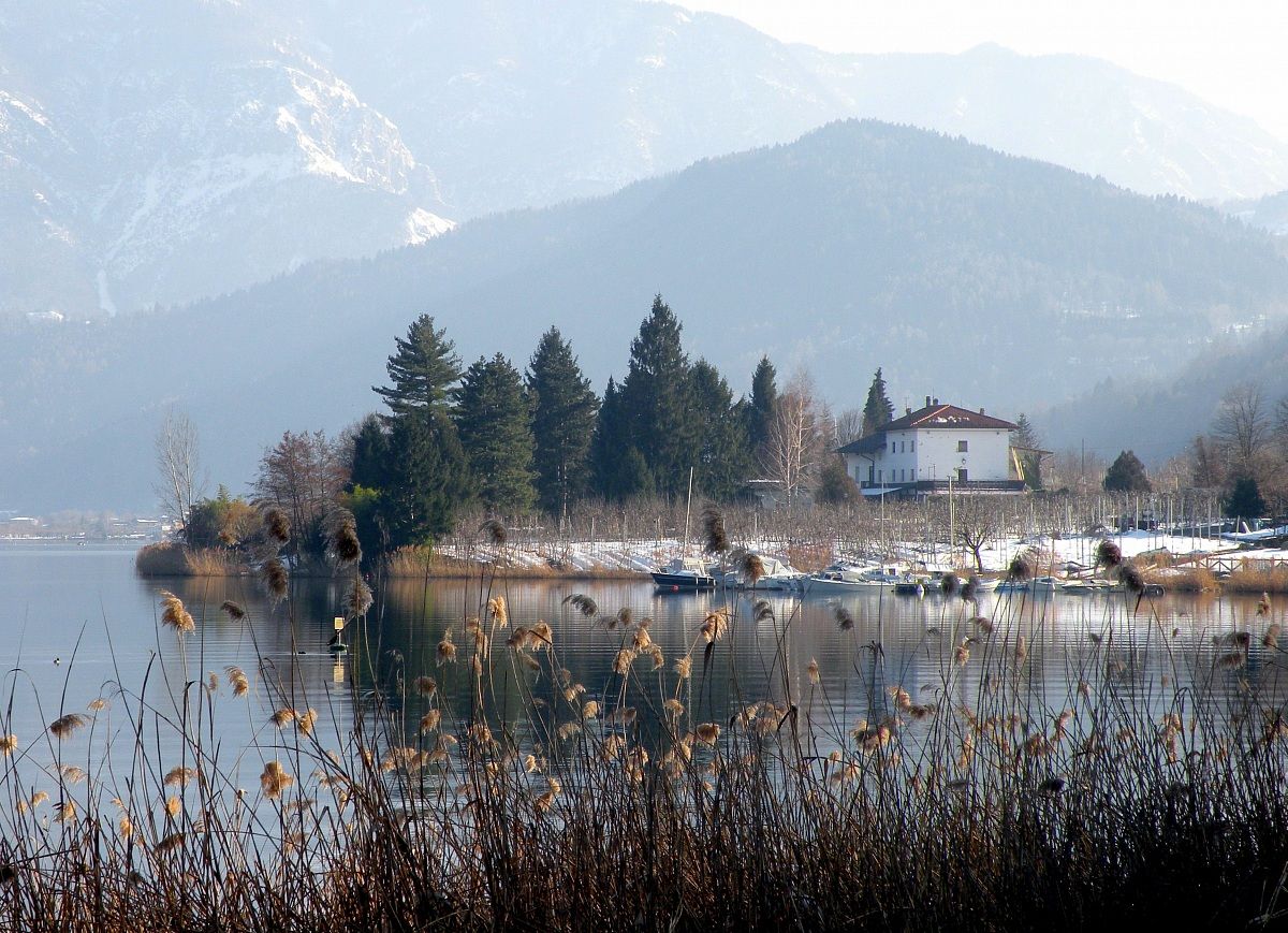 Glimpse Caldonazzo winter