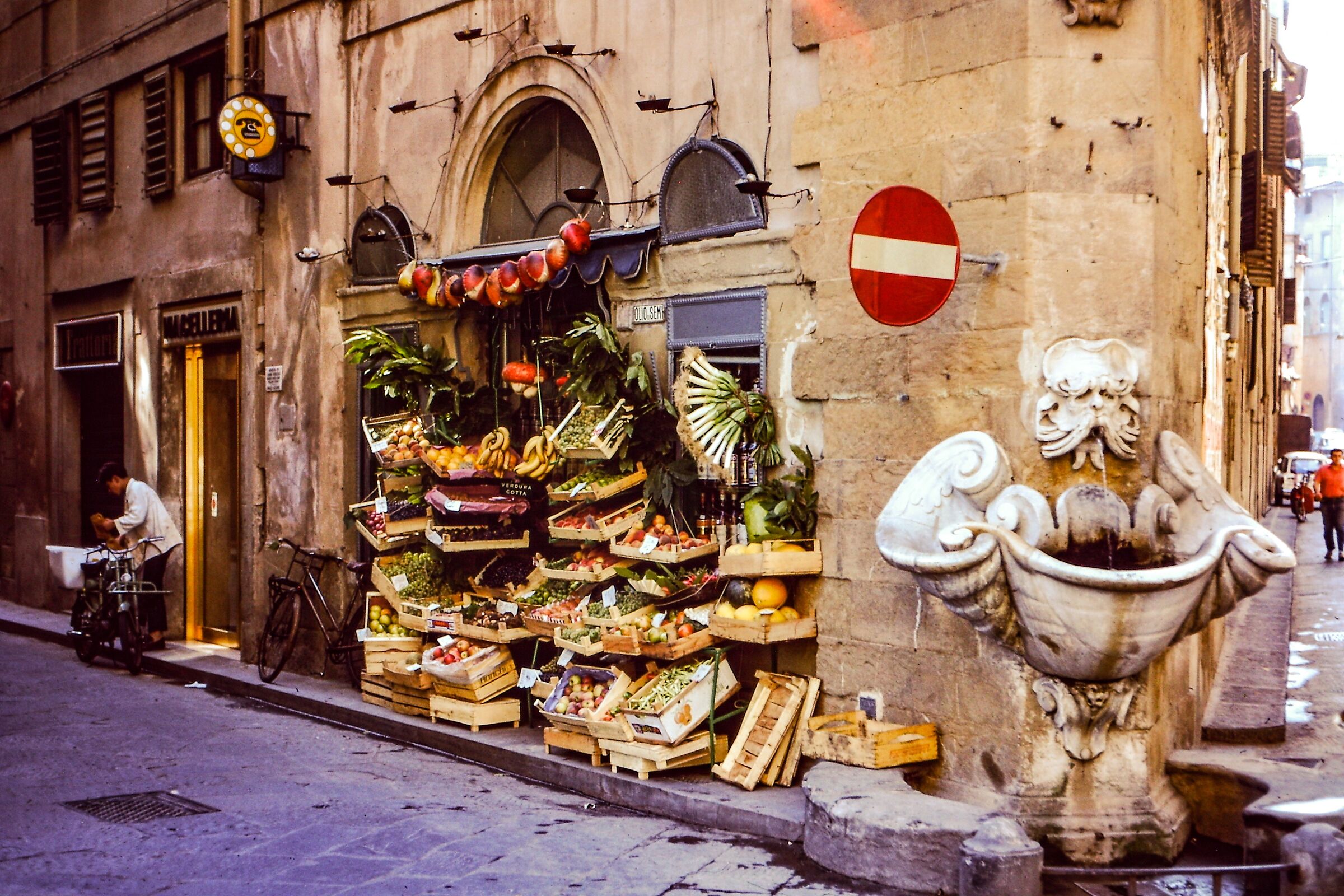 Through the streets of Florence in '68