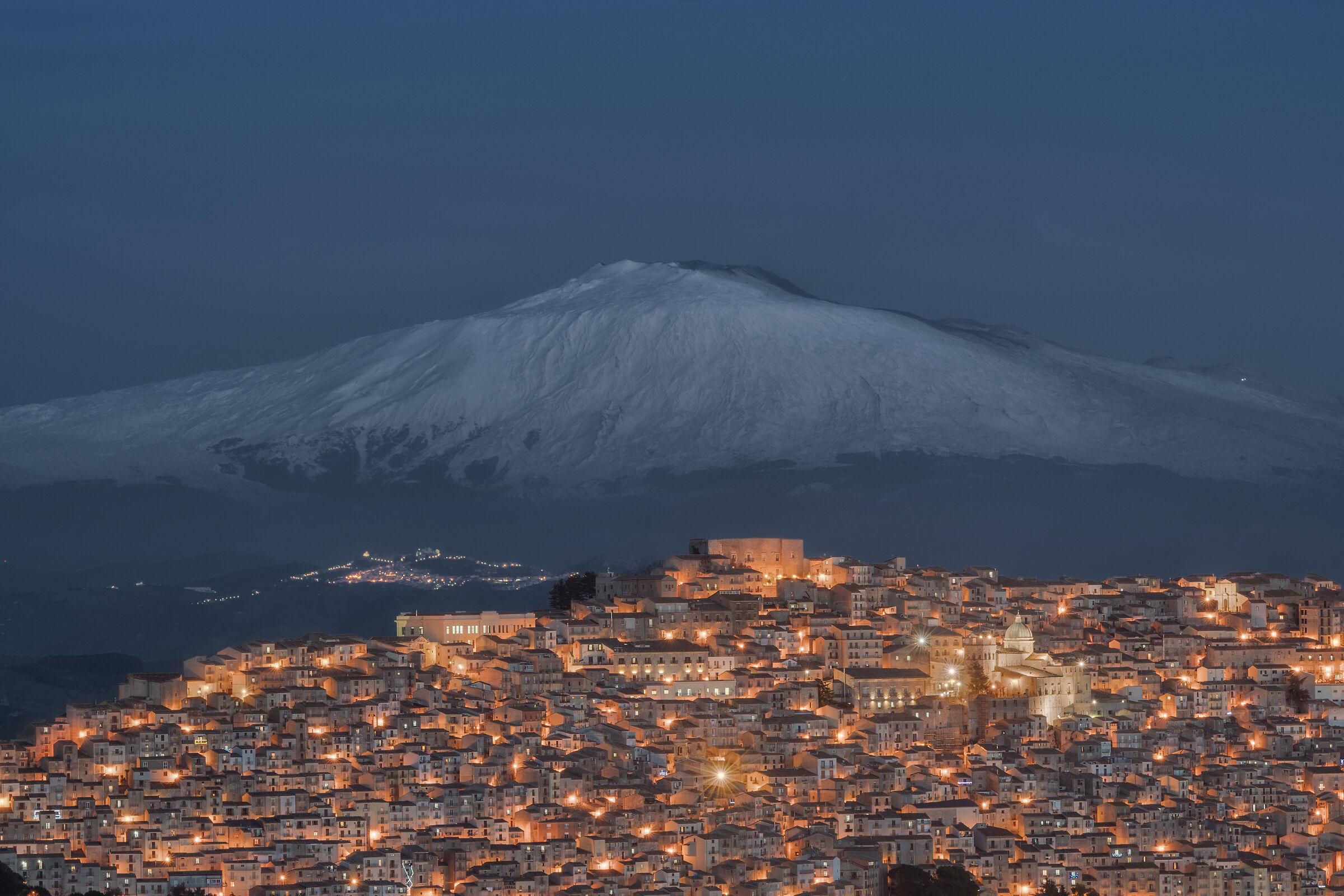 Gangi con sua maestà Etna
