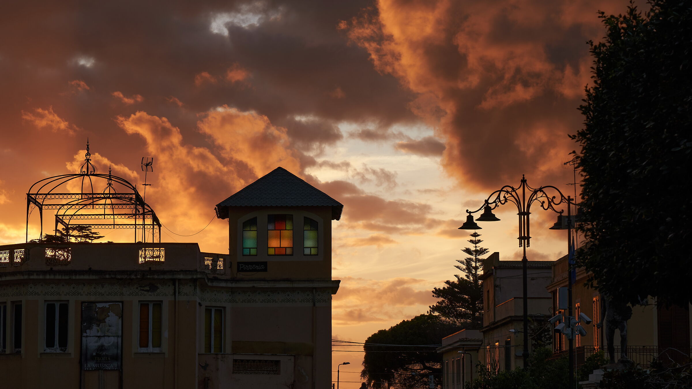 Scorcio di Tropea al tramonto 1
