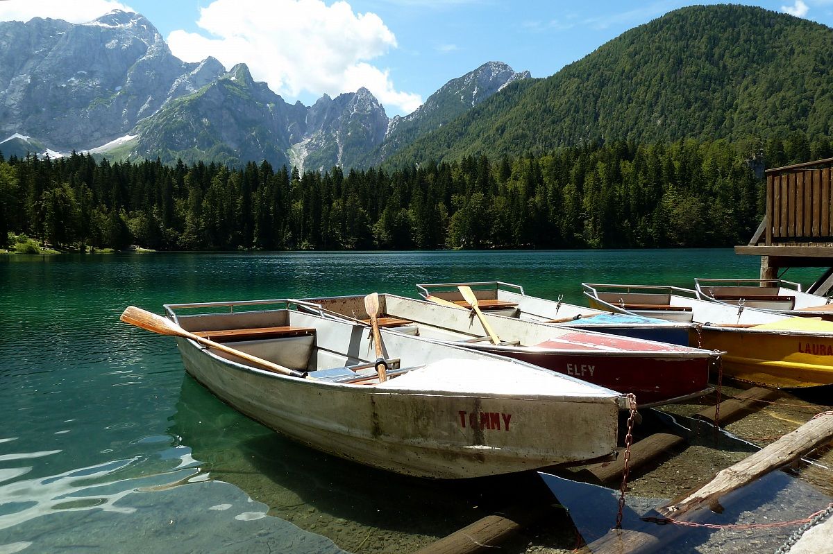 Fusine Lakes (ud) - Lower lake 924 meters above sea level