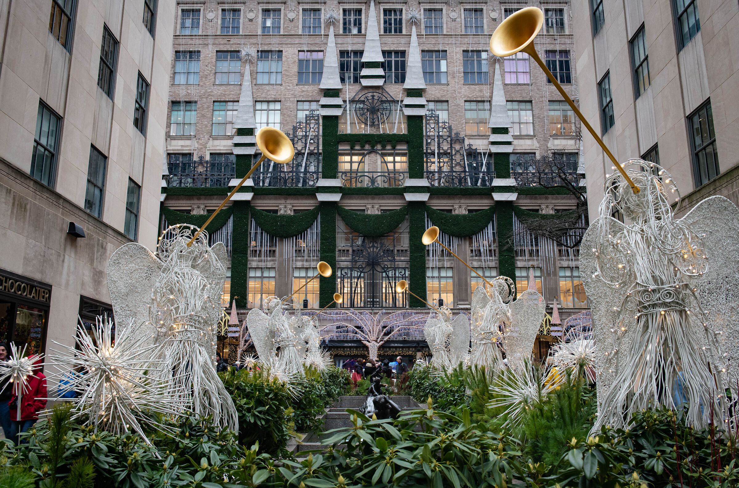 Saks Fifth Avenue NY