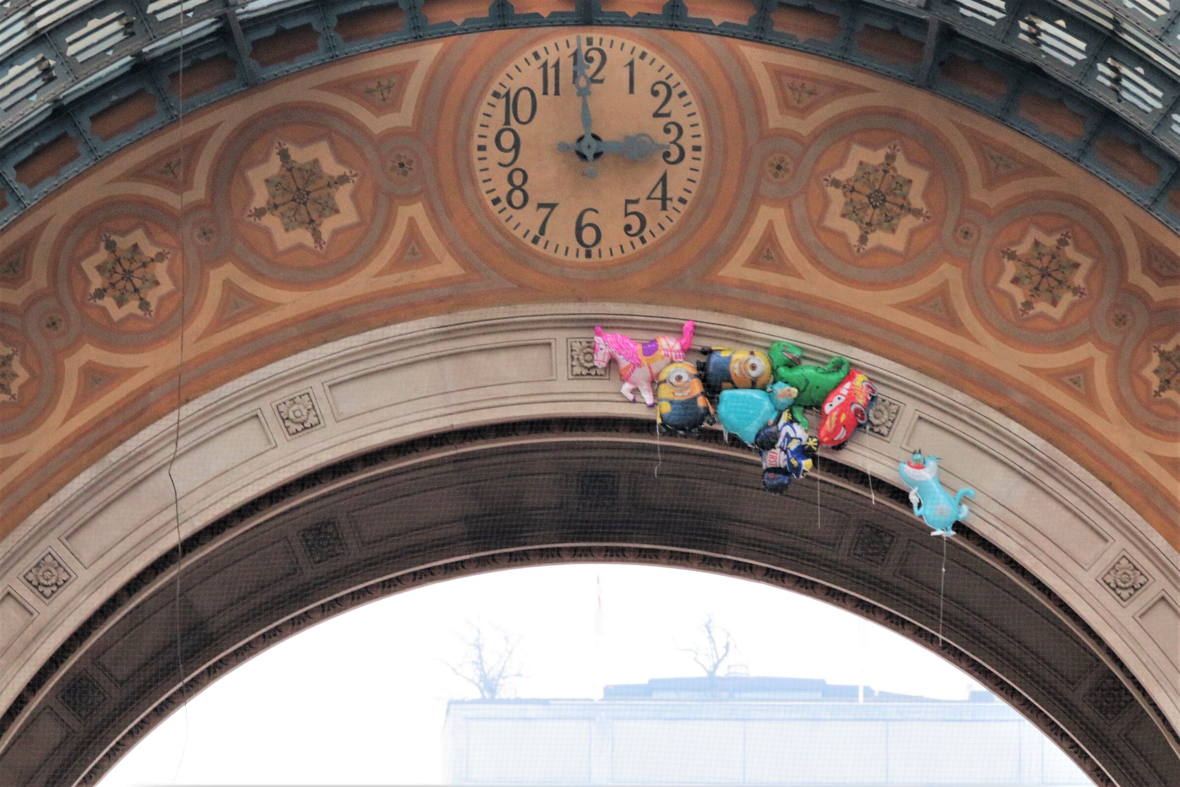 The time for balloons is over...