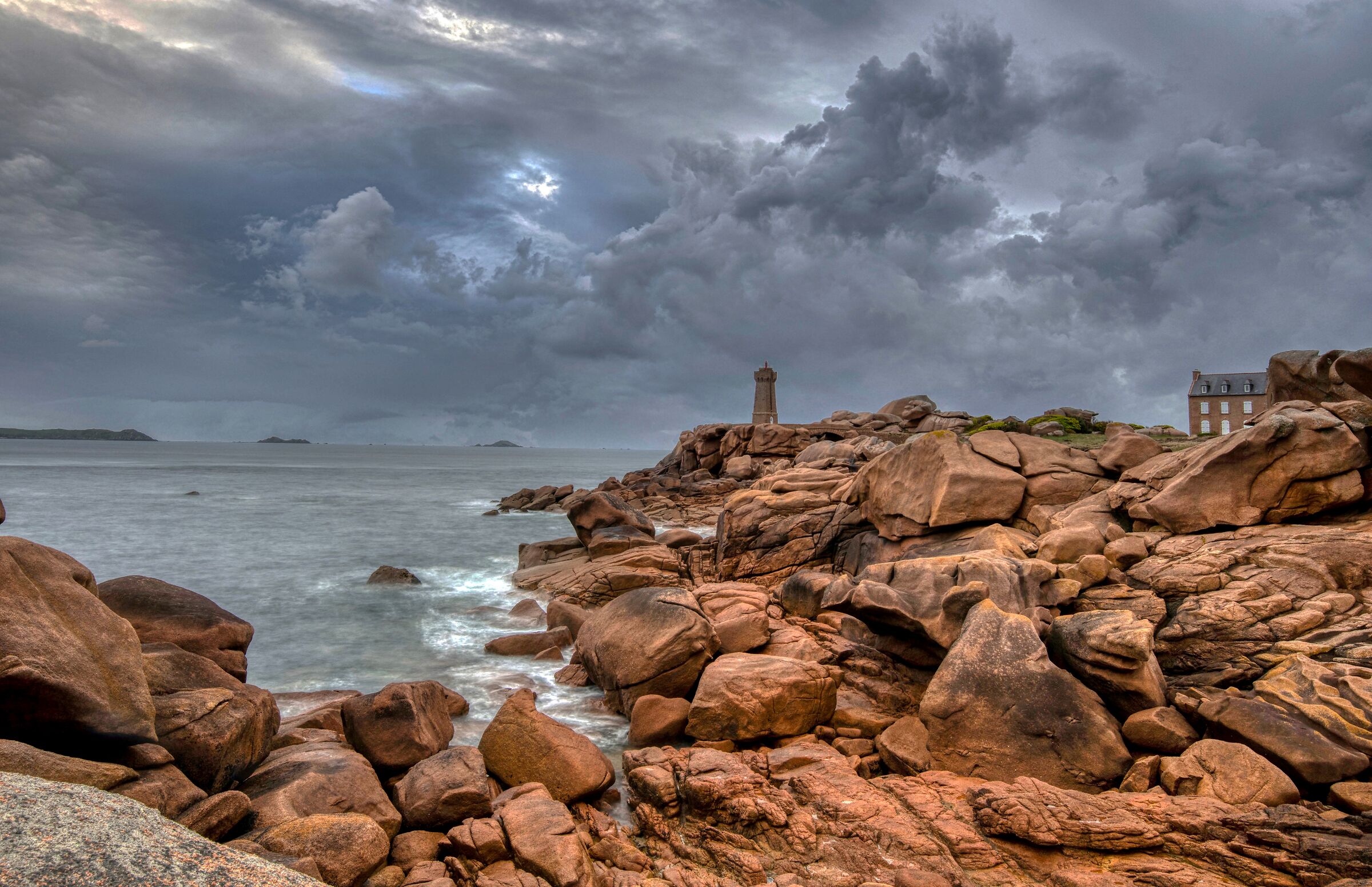 Brittany-The Cliffs of Ploumanac'h
