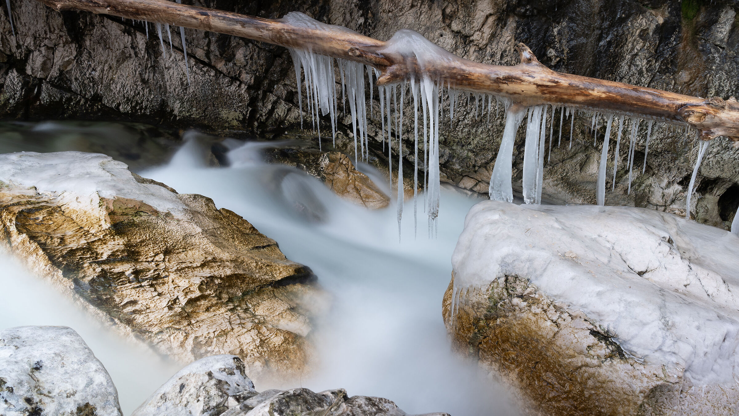 Ghiaccio e acqua - Slacche - Trentino