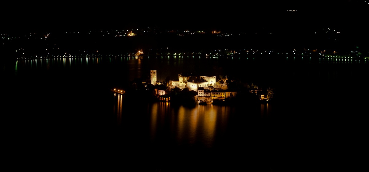 Orta S. Giulio - notturno 2 Marzo 2013