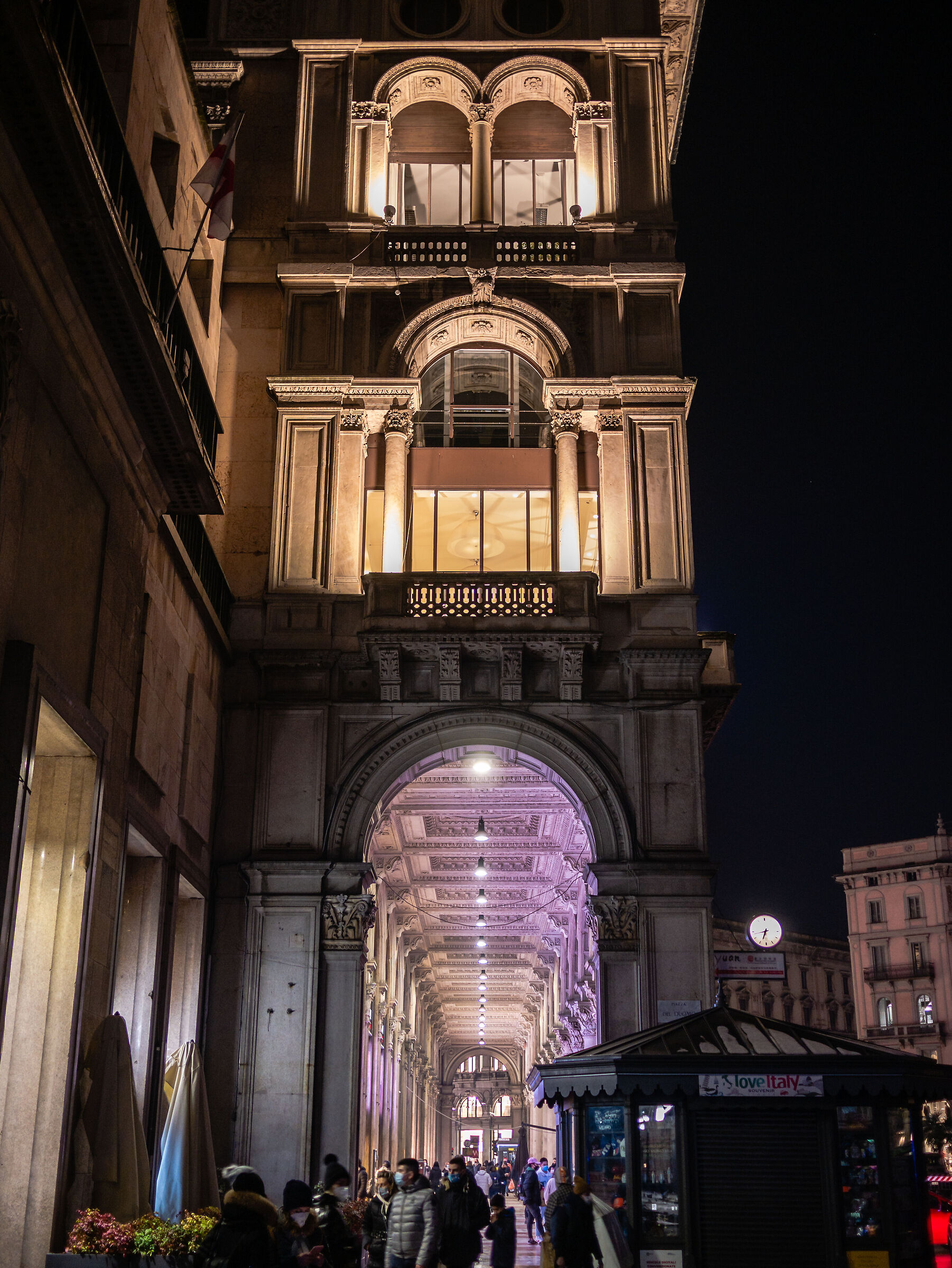 Portici - Piazza Duomo Milan