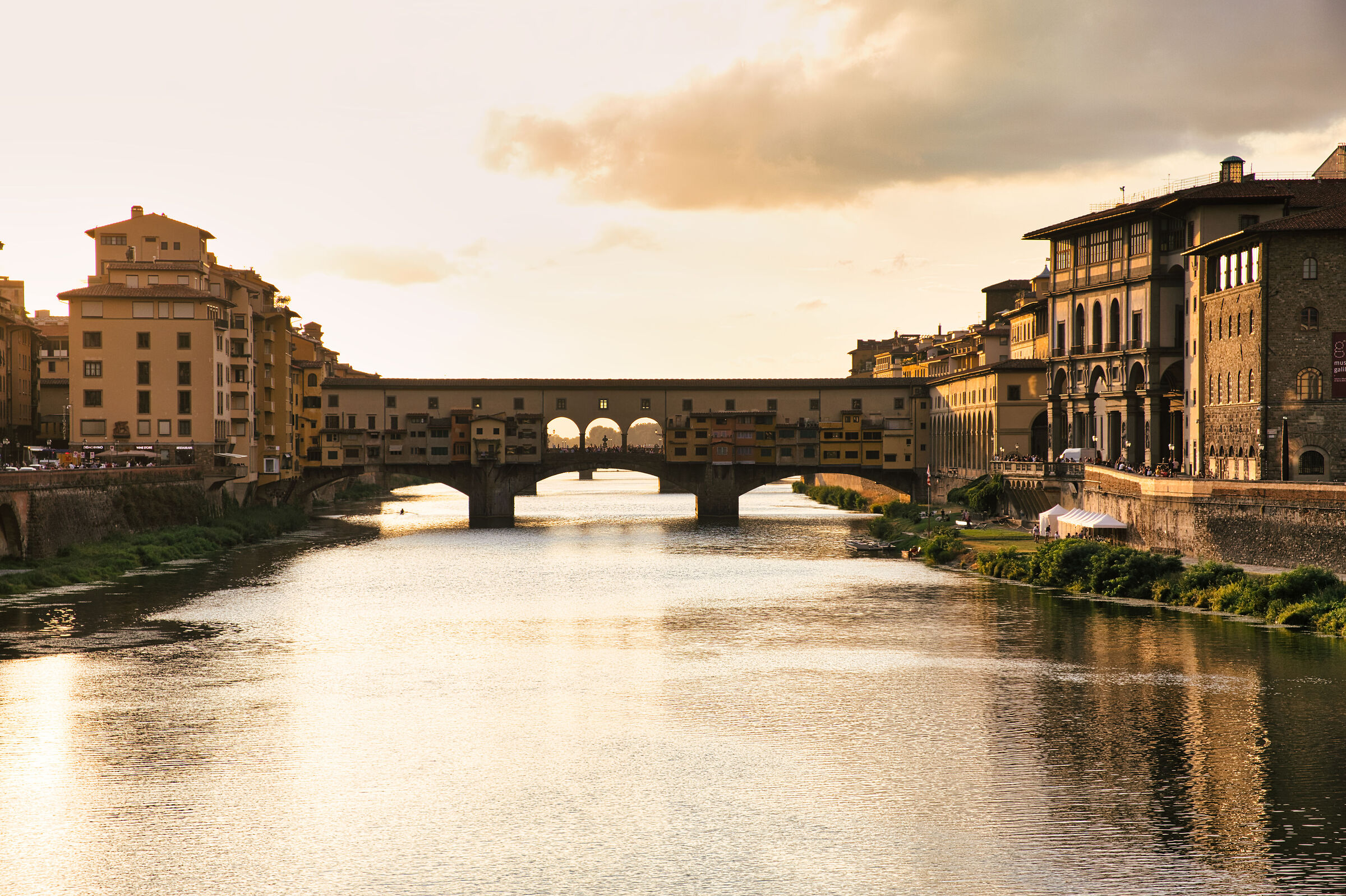 Ponte Vecchio al tramonto