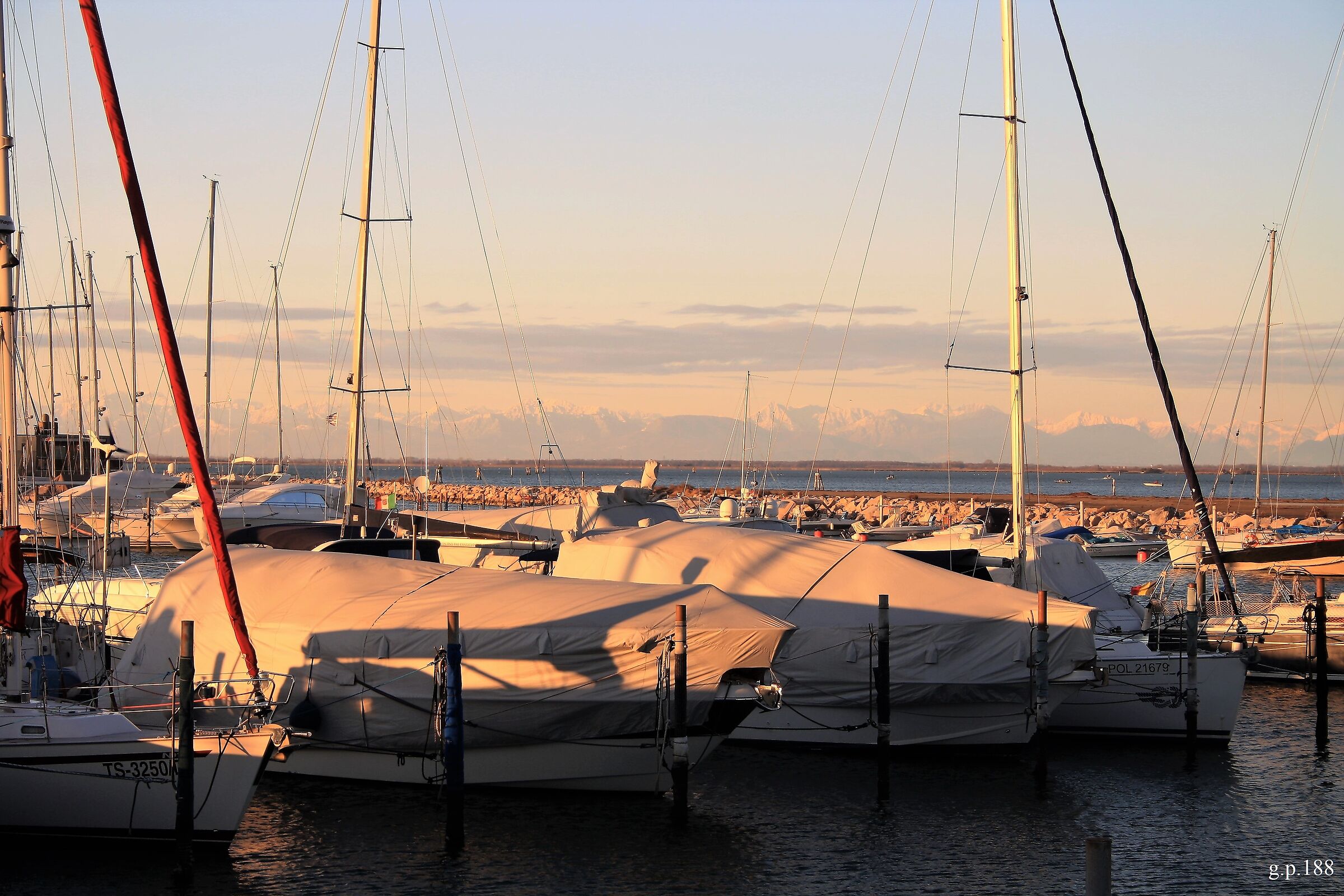Incontro tra mare e monti 1