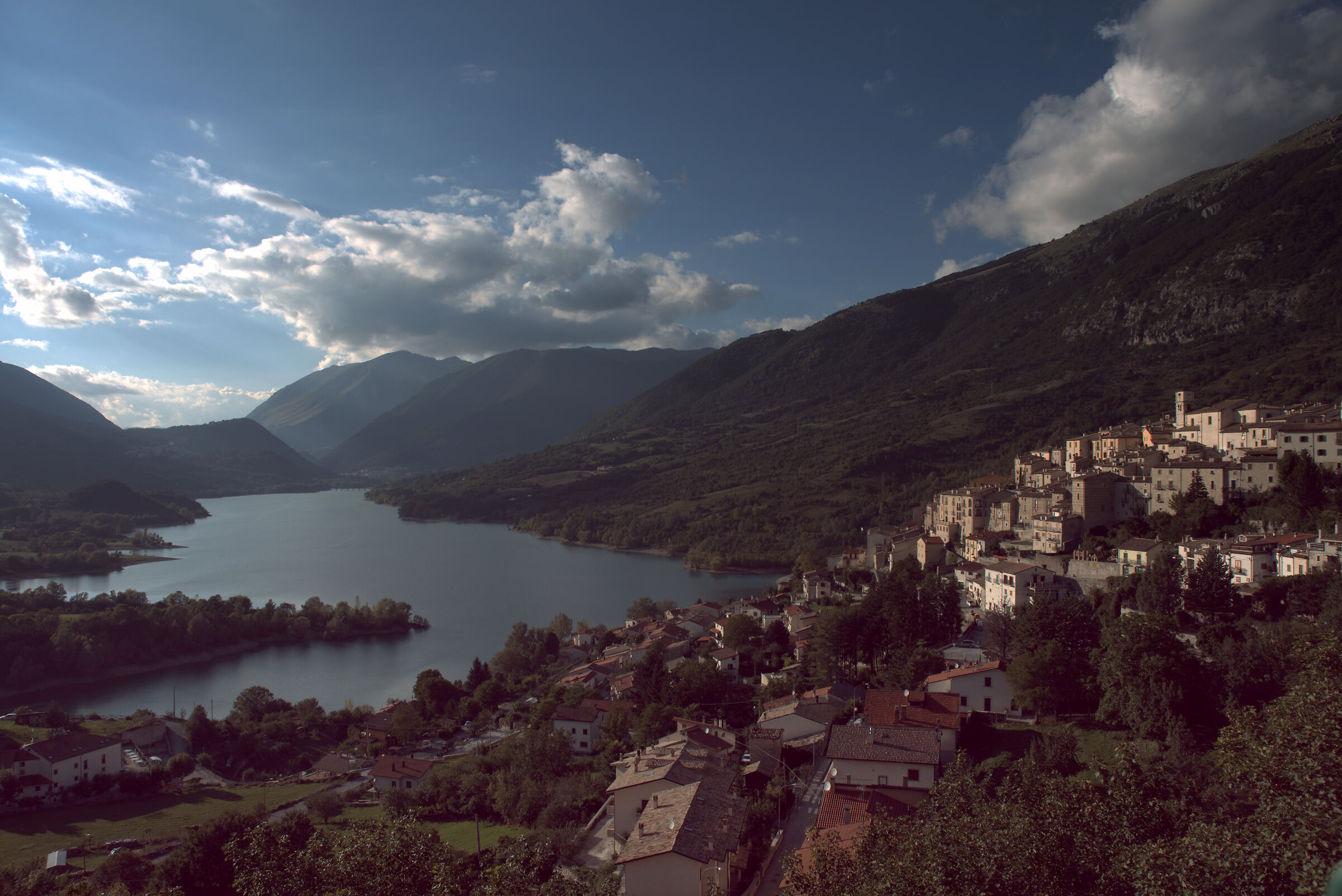 Barrea e il suo lago