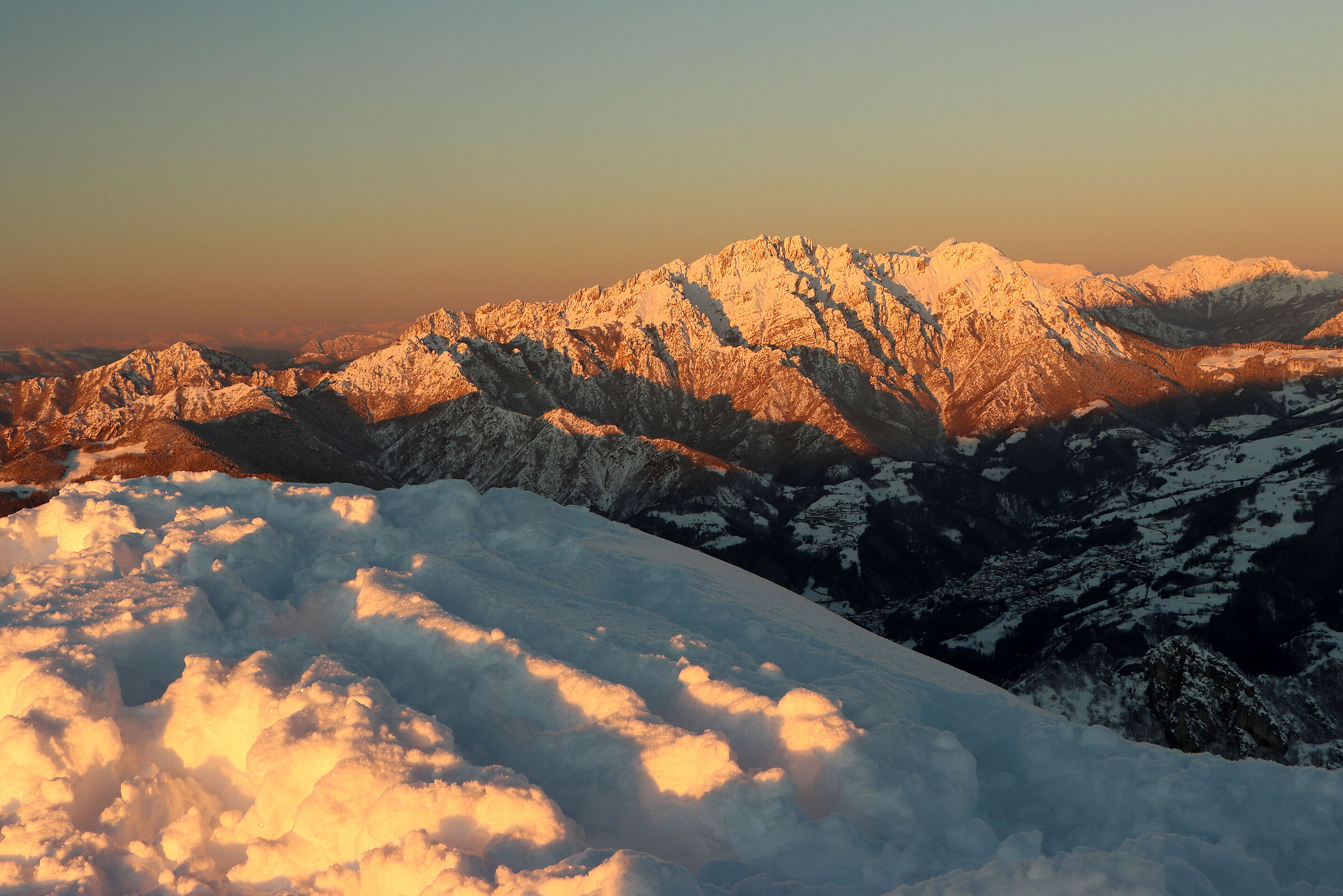 sunrise over the Alben