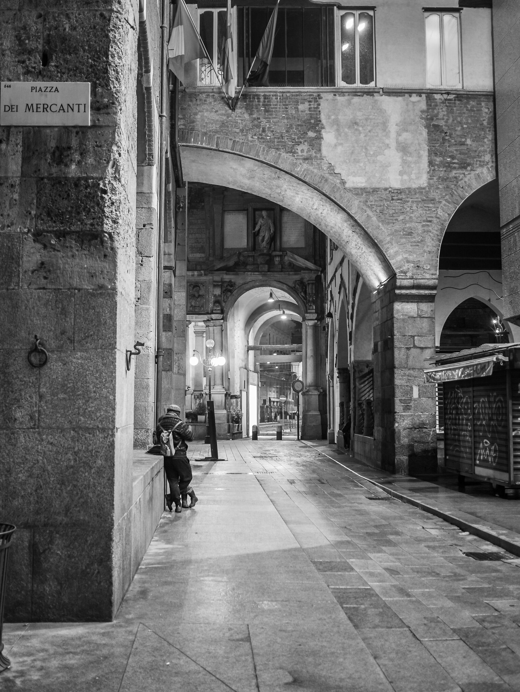 Piazza dei mercanti - Milan