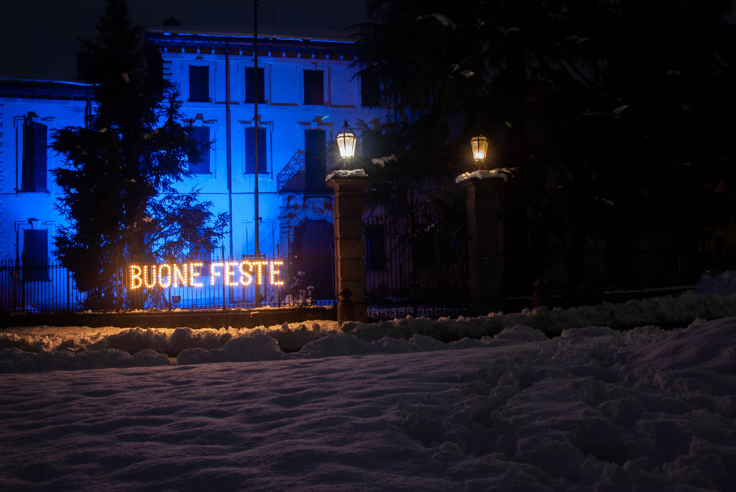 Villa banfi di Carnate illuminata per le feste