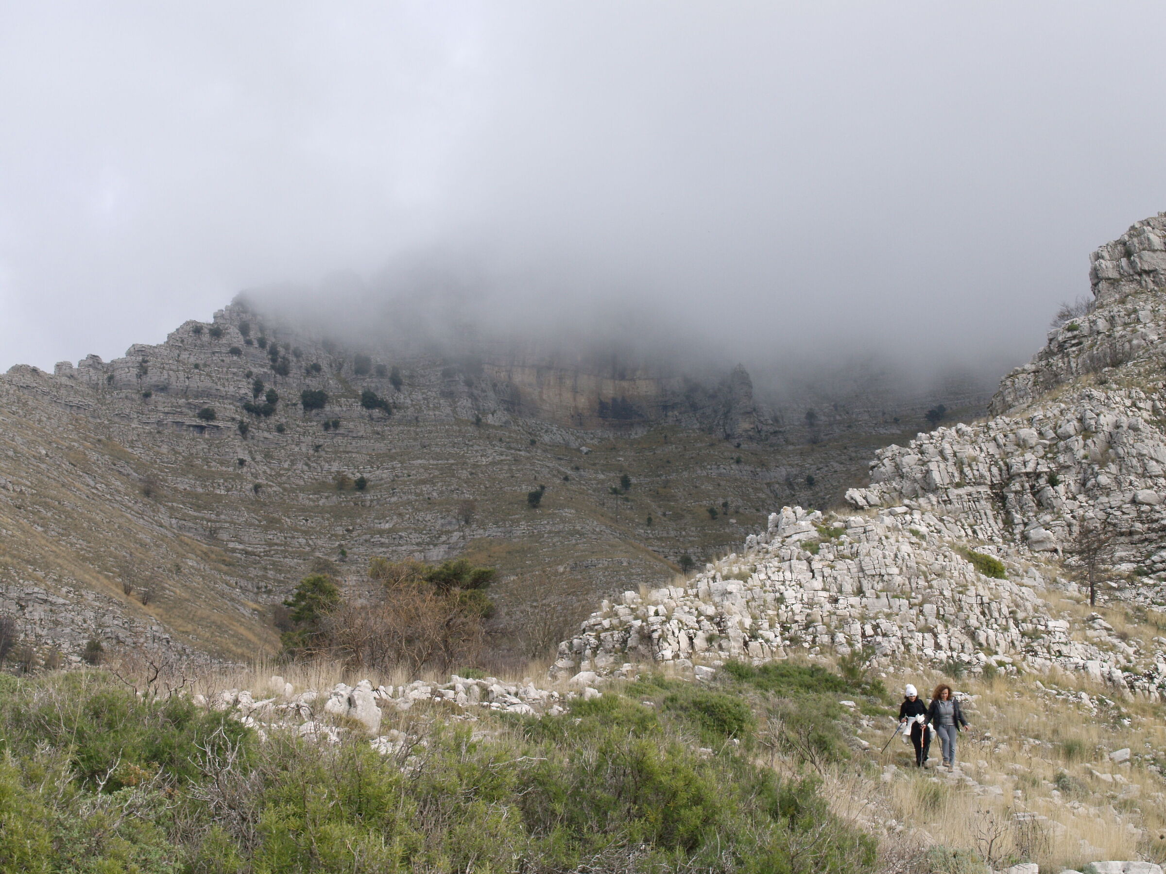 santa maria dei monti - sentiero per la conocchia