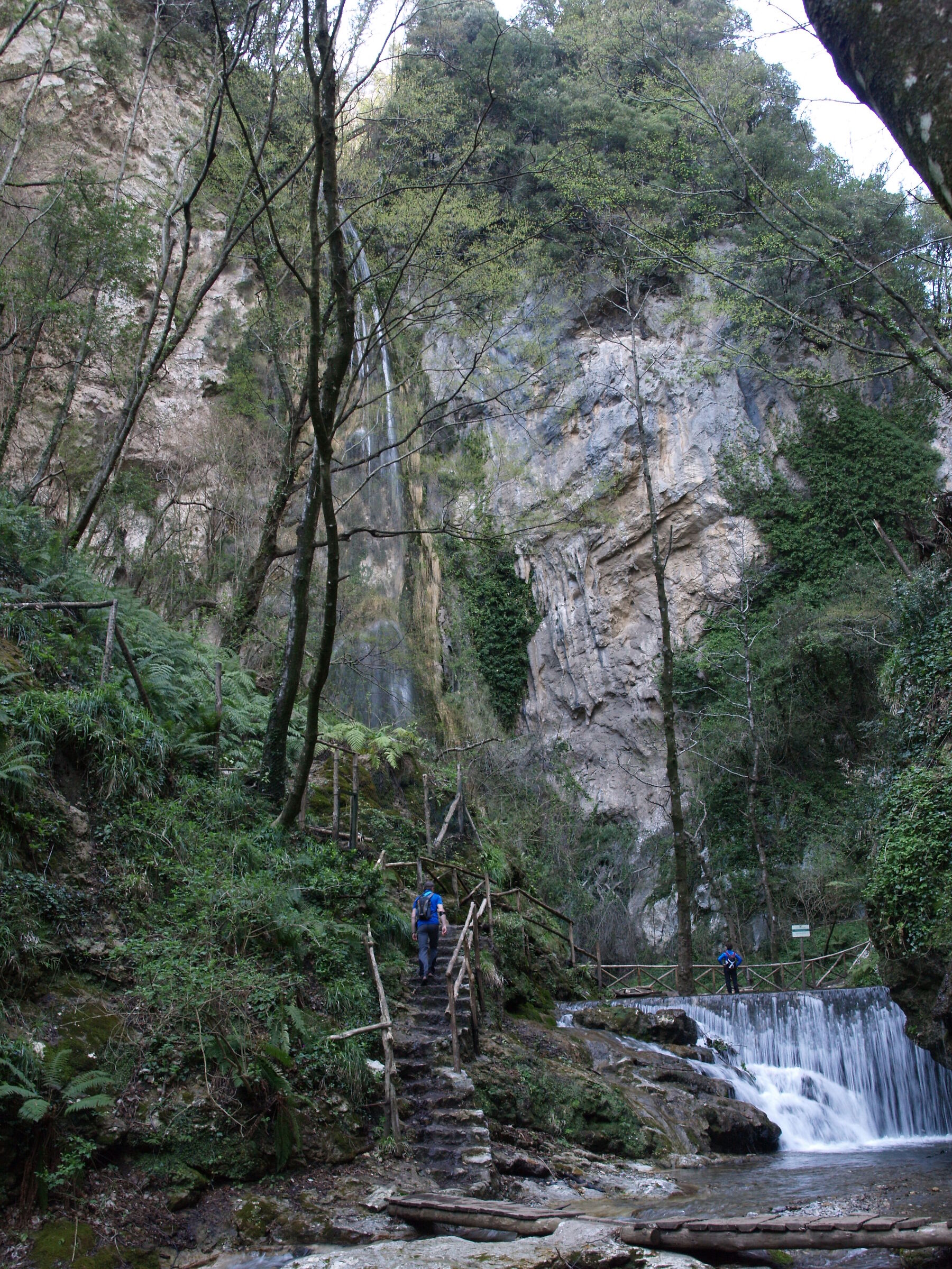 cascata del velo della sposa valle delle ferriere