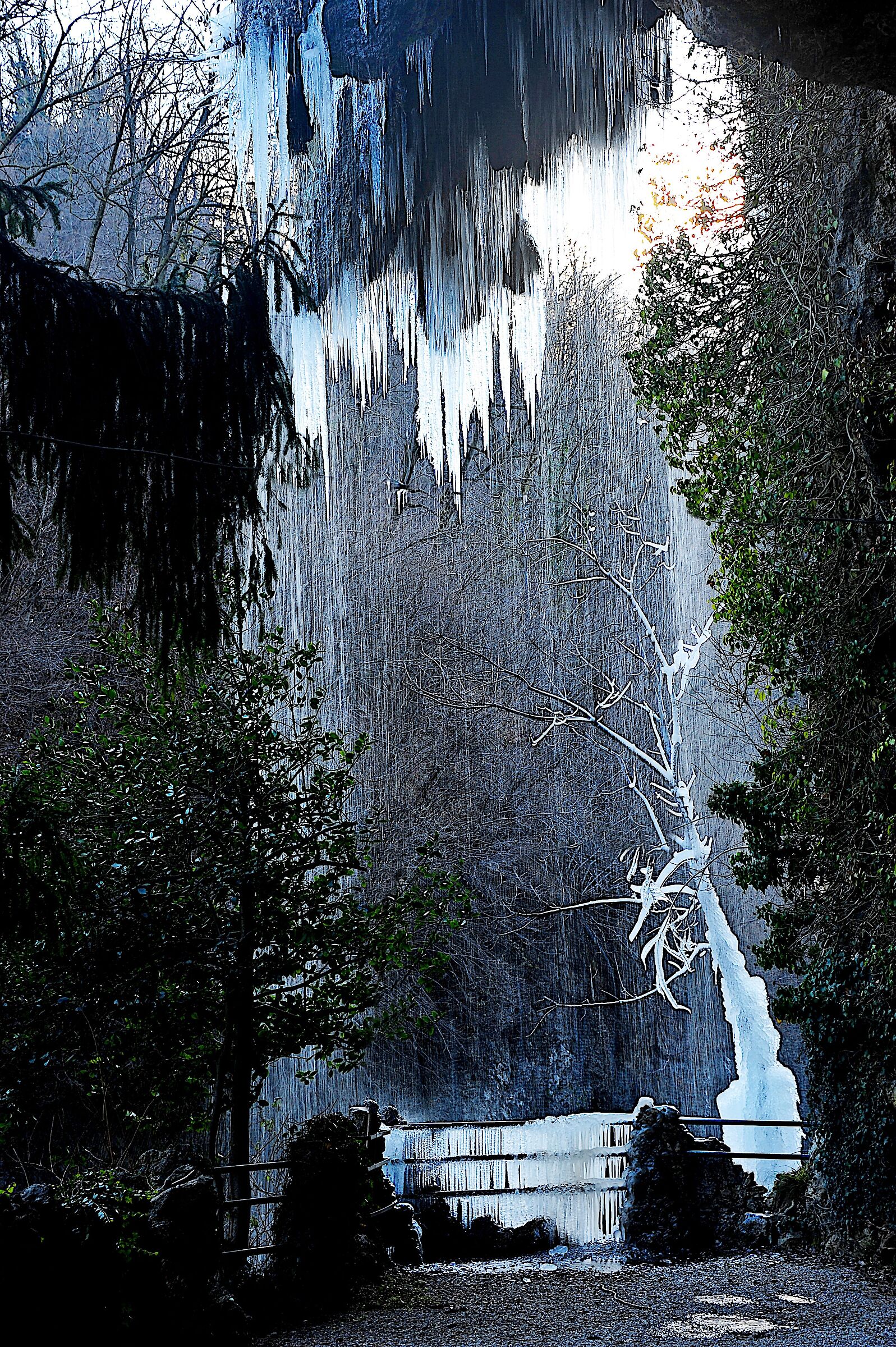 L'Inverno alle Grotte di Valganna.
