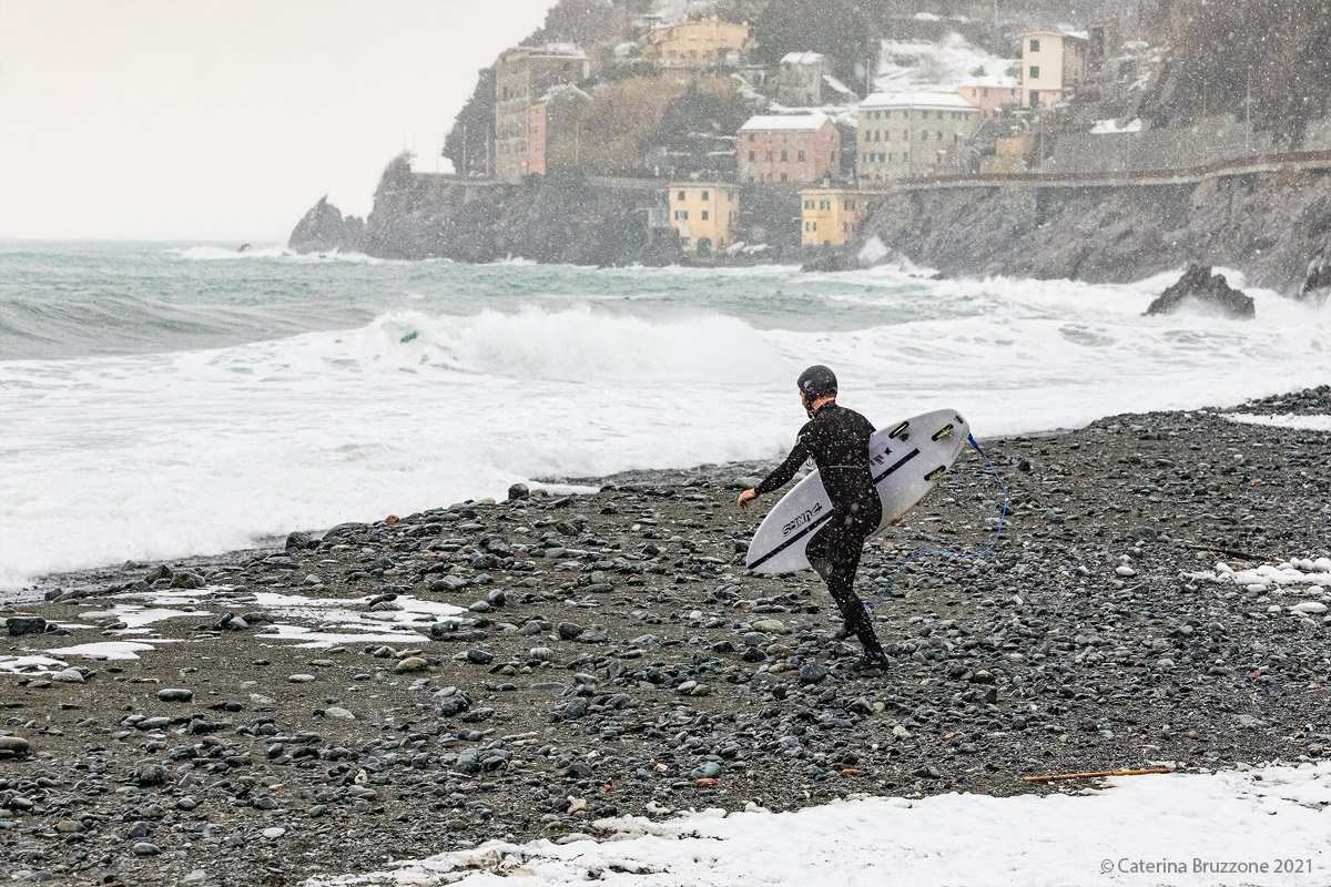 Snow doesn't stop the bold