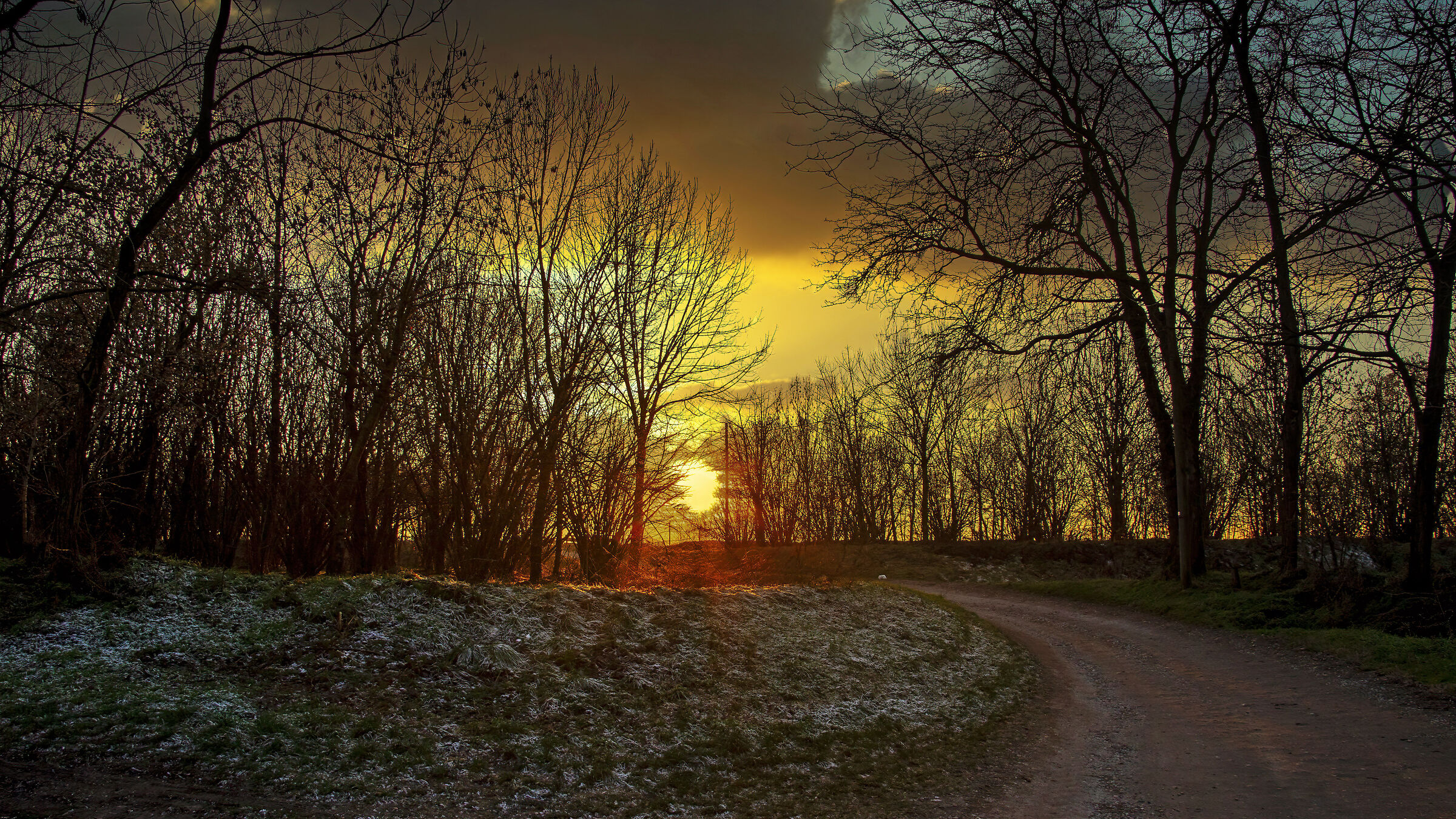 Abandon the big roads, take the trails
